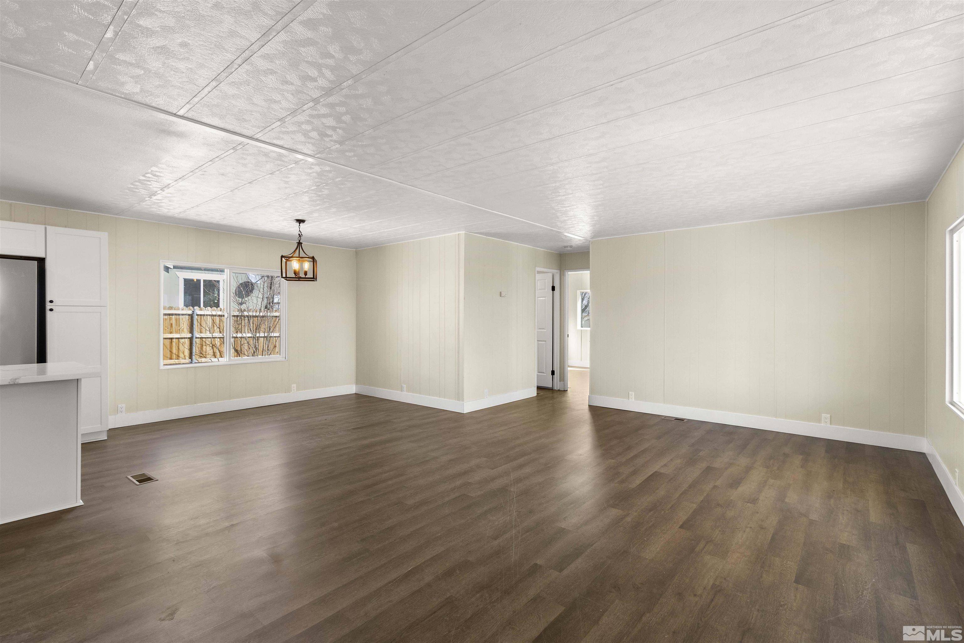 Sun Valley, NV 89433,5861 Applegate Dr