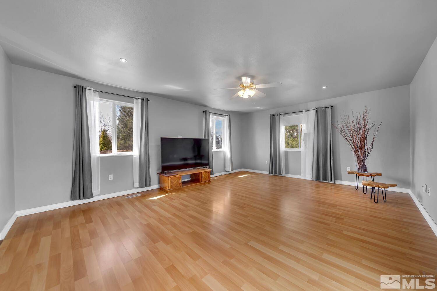 Sparks, NV 89431,592 Oleander Way