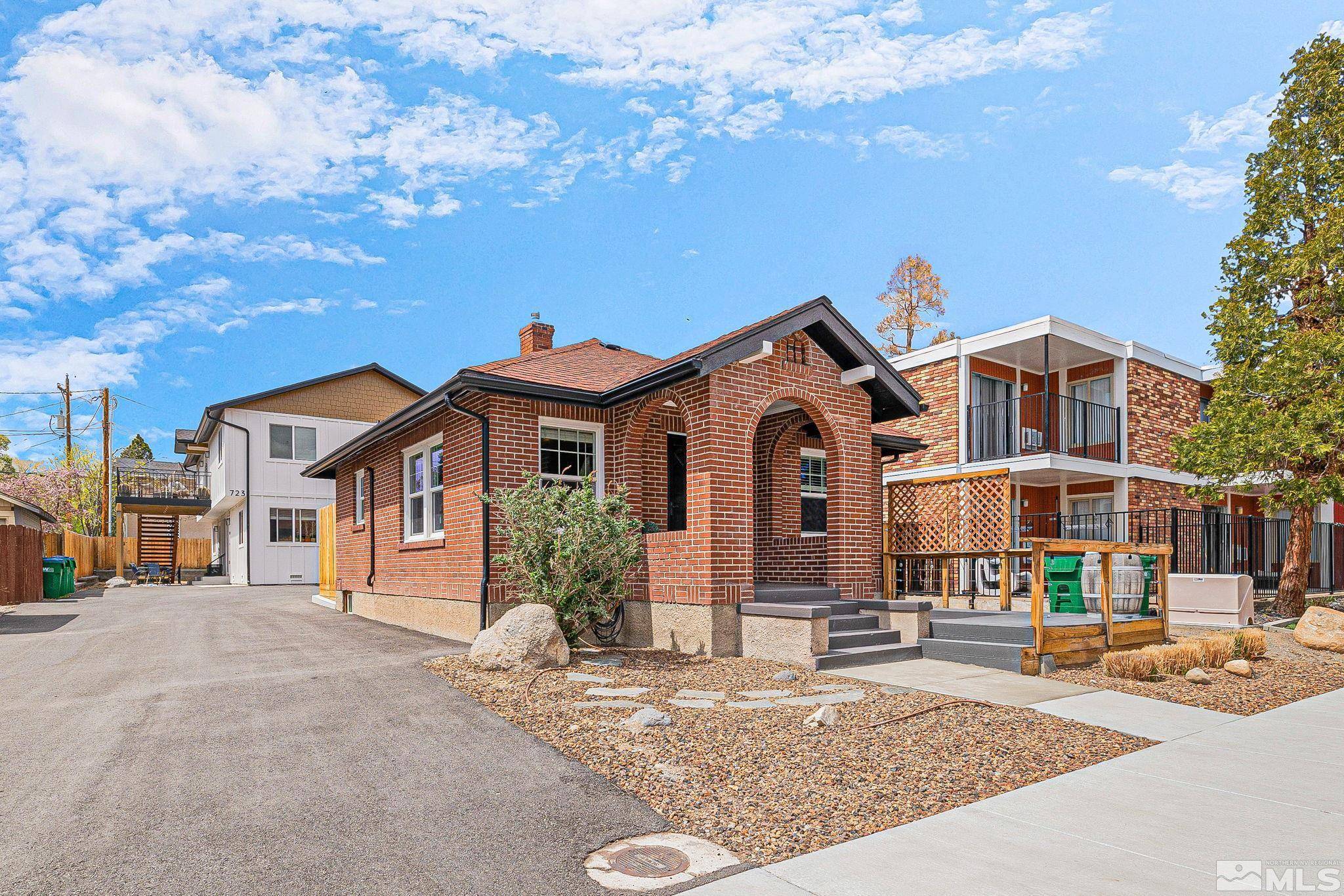Reno, NV 89509,721 Lander St