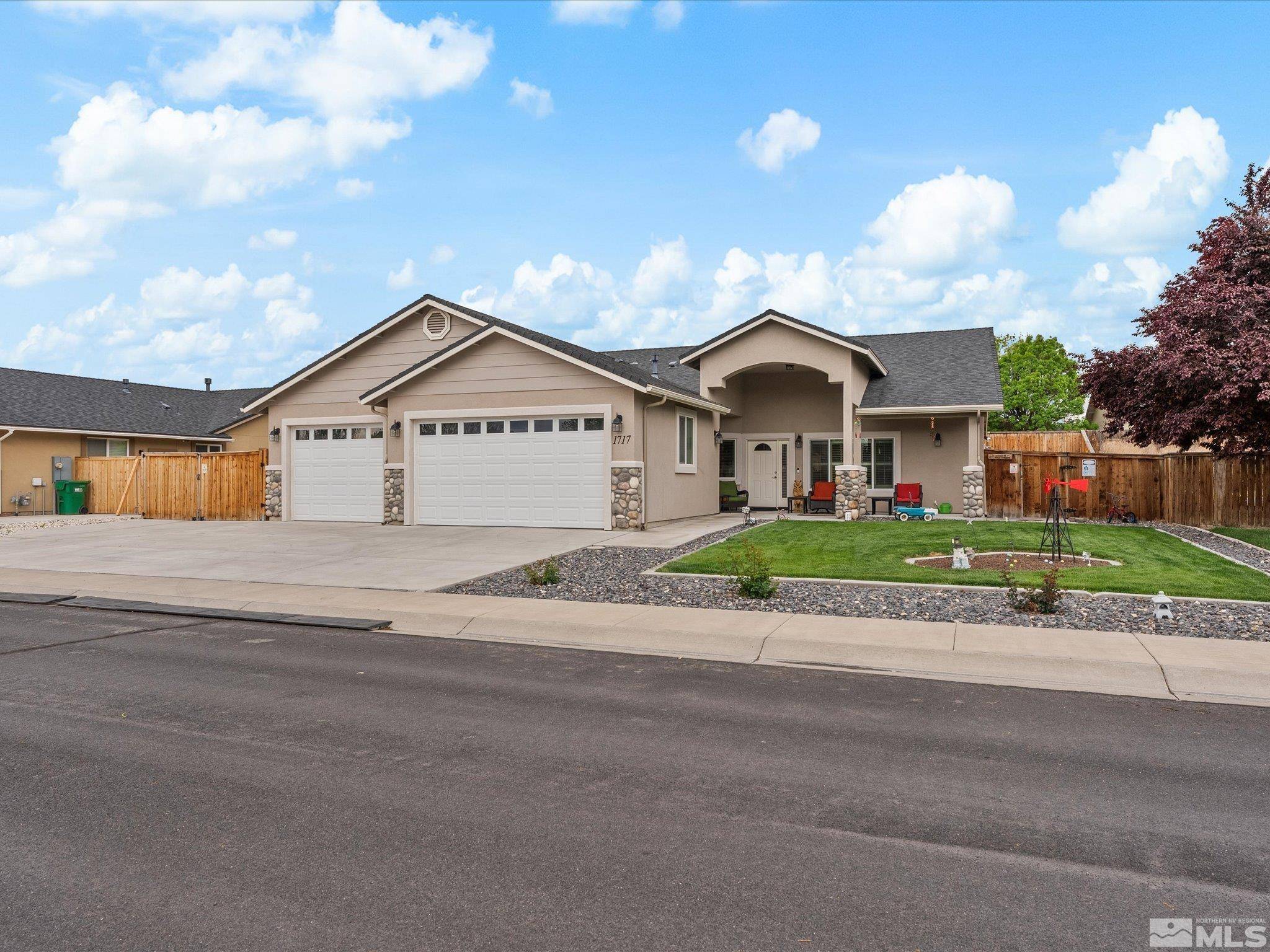 Fernley, NV 89408,1717 Bunker Ct