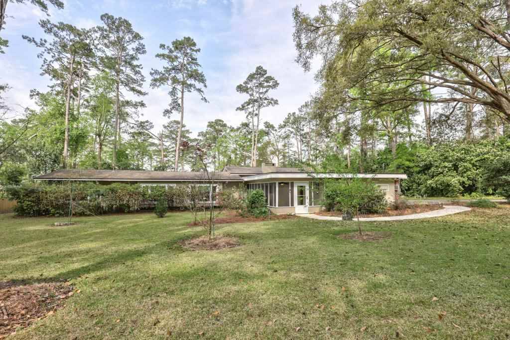 Tallahassee, FL 32312,3318 W Lakeshore Drive