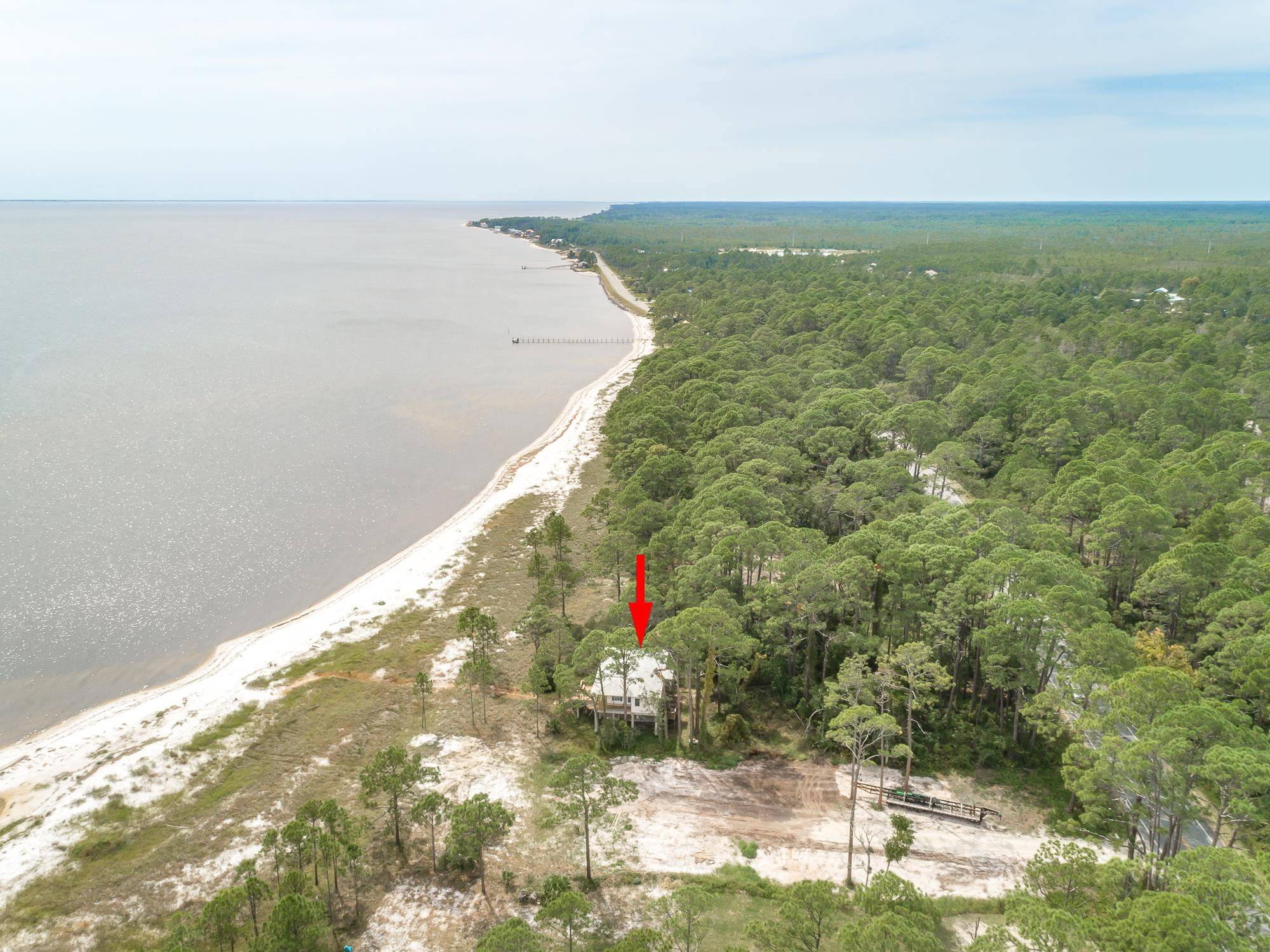 Carrabelle, FL 32322,2472 HWY 98 West