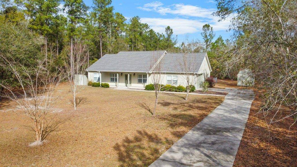 Sopchoppy, FL 32358,82 Persimmon Road