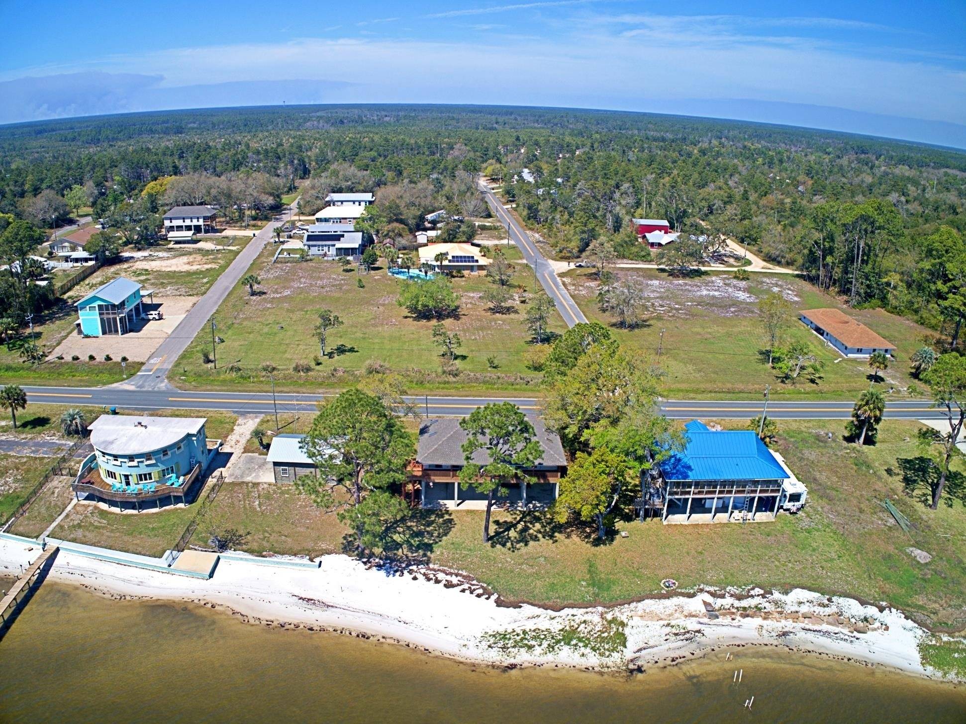 Carrabelle, FL 32322,2285 Hwy 98 E