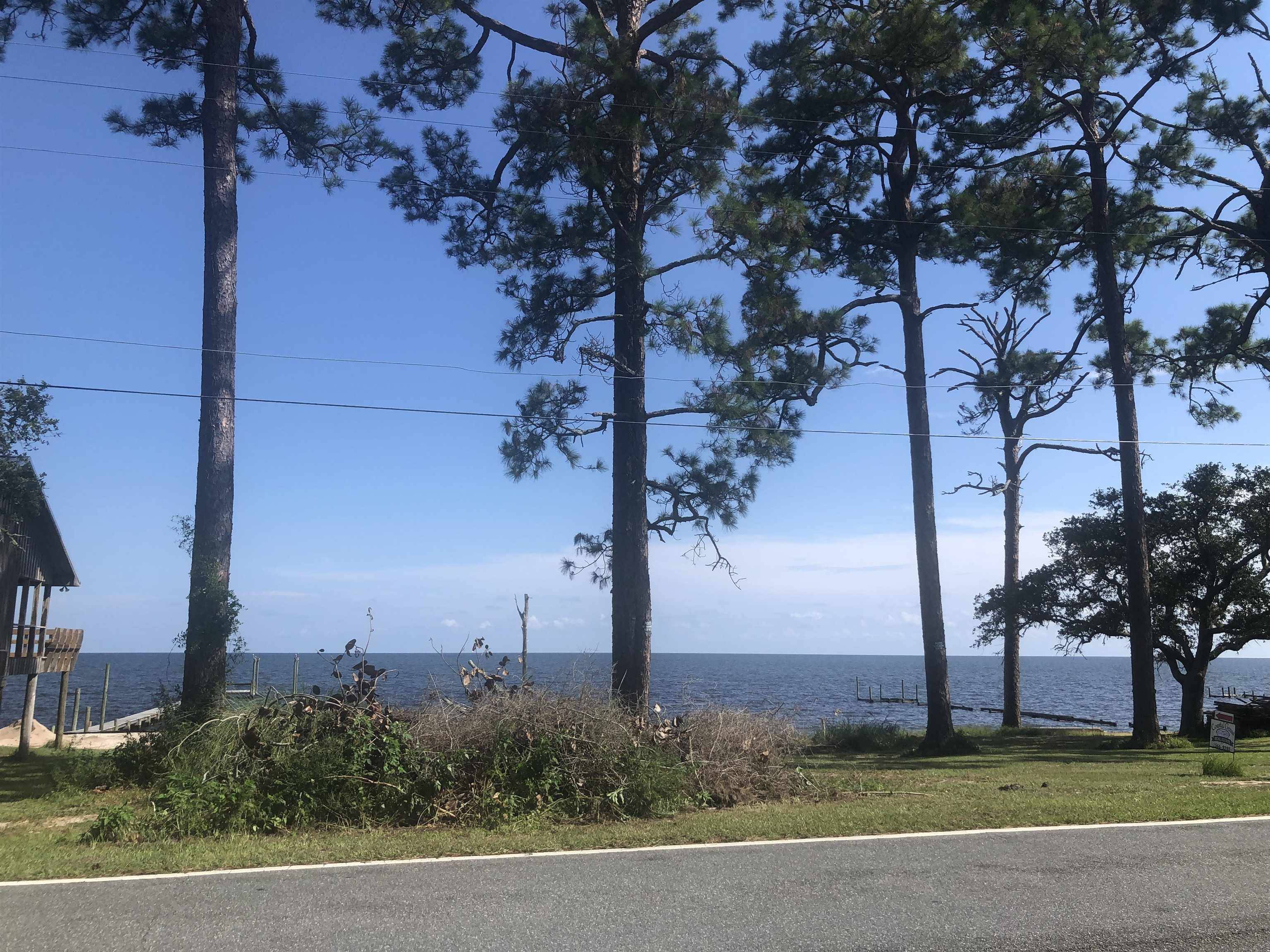 Carrabelle, FL 32323,3057 Hwy 98