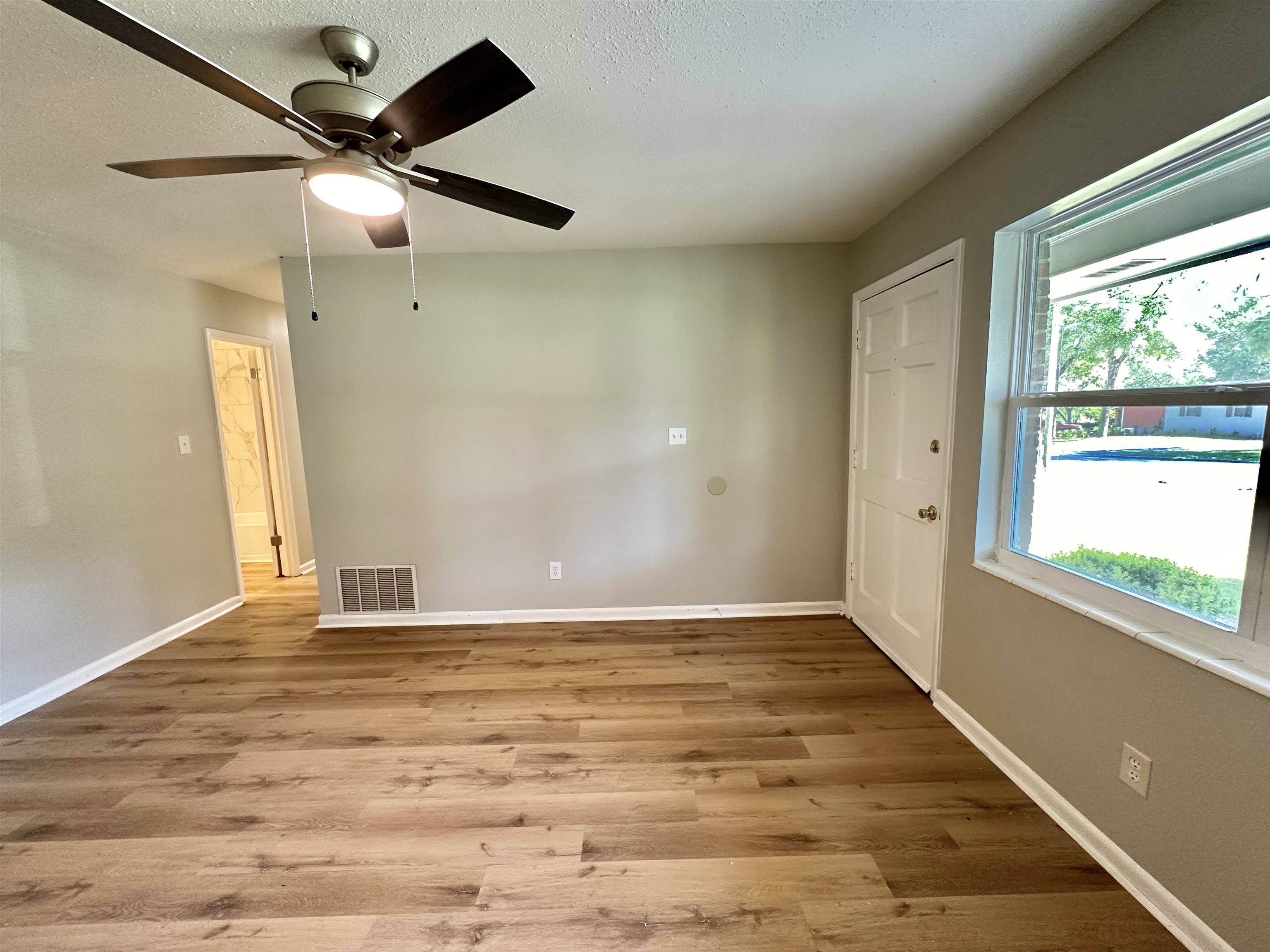 Tallahassee, FL 32305,3433 Blue Jay Drive