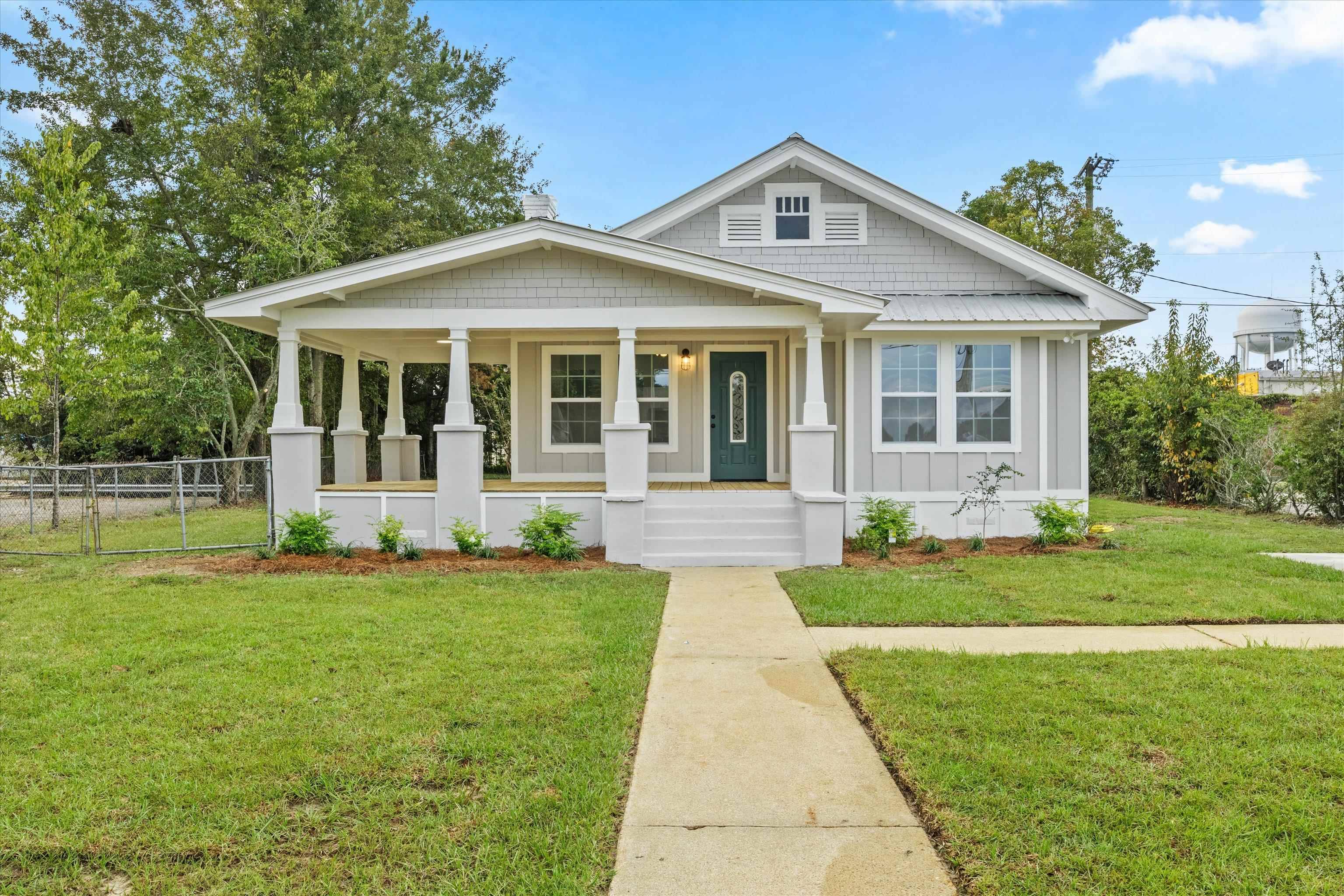 Quincy, FL 32351,1127 W Washington Street