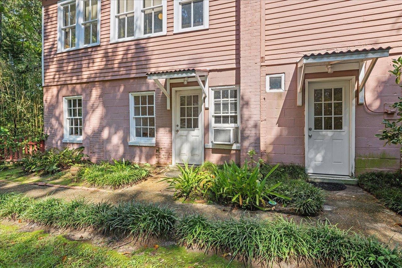 Tallahassee, FL 32308,727 Miccosukee Road #-