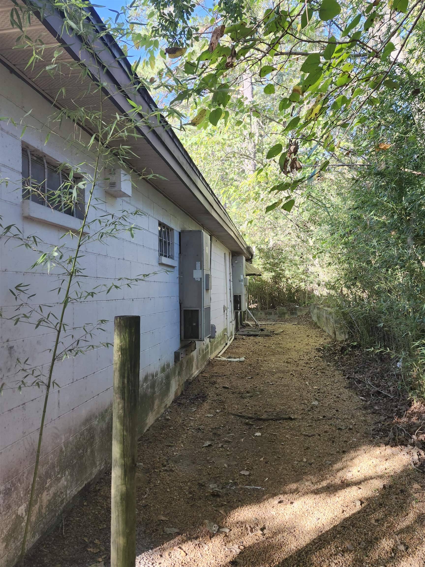 Tallahassee, FL 32310-6831,520 W Orange Avenue