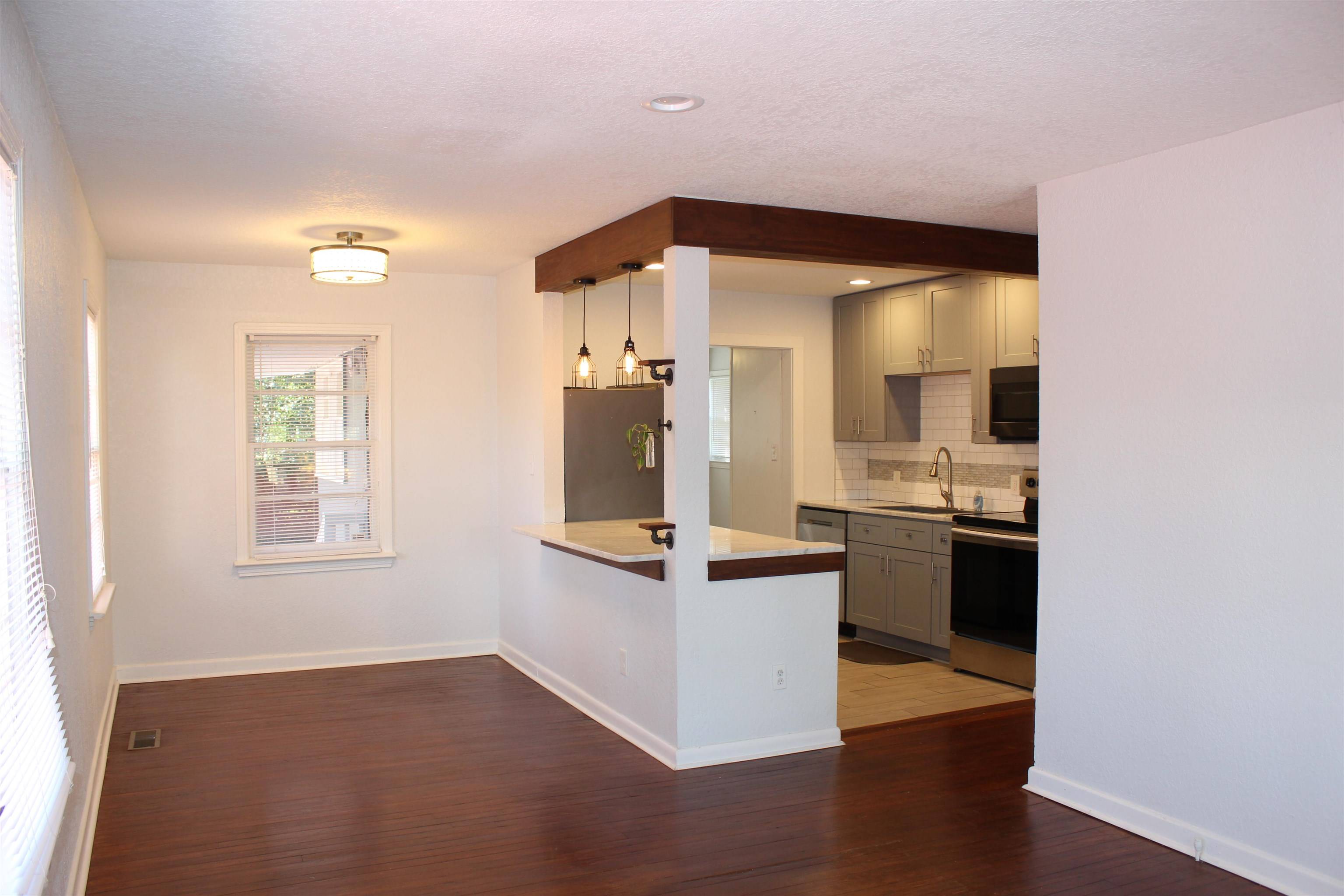 Tallahassee, FL 32304,837 Dent Street
