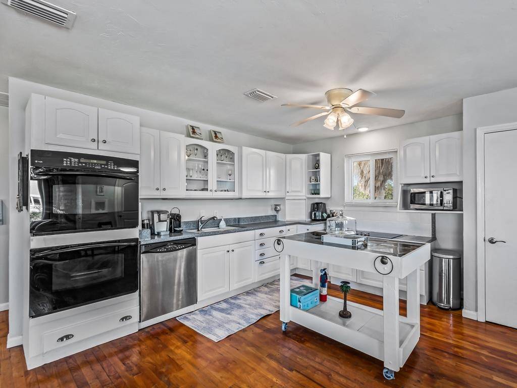 Alligator Point, FL 32346-5118,774 Bald Point Road