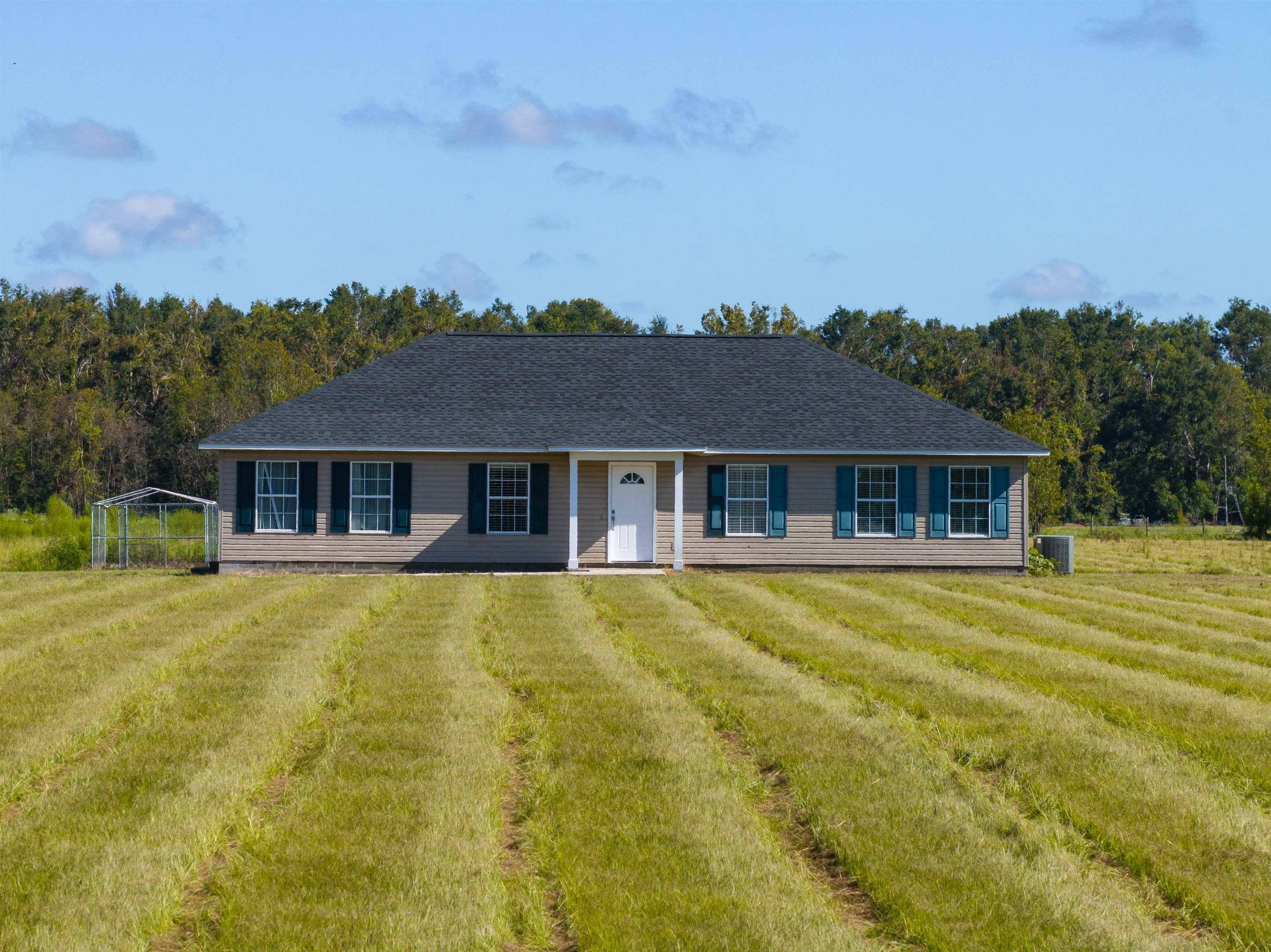 Mayo, FL 32066,188 NW Lofton Rd
