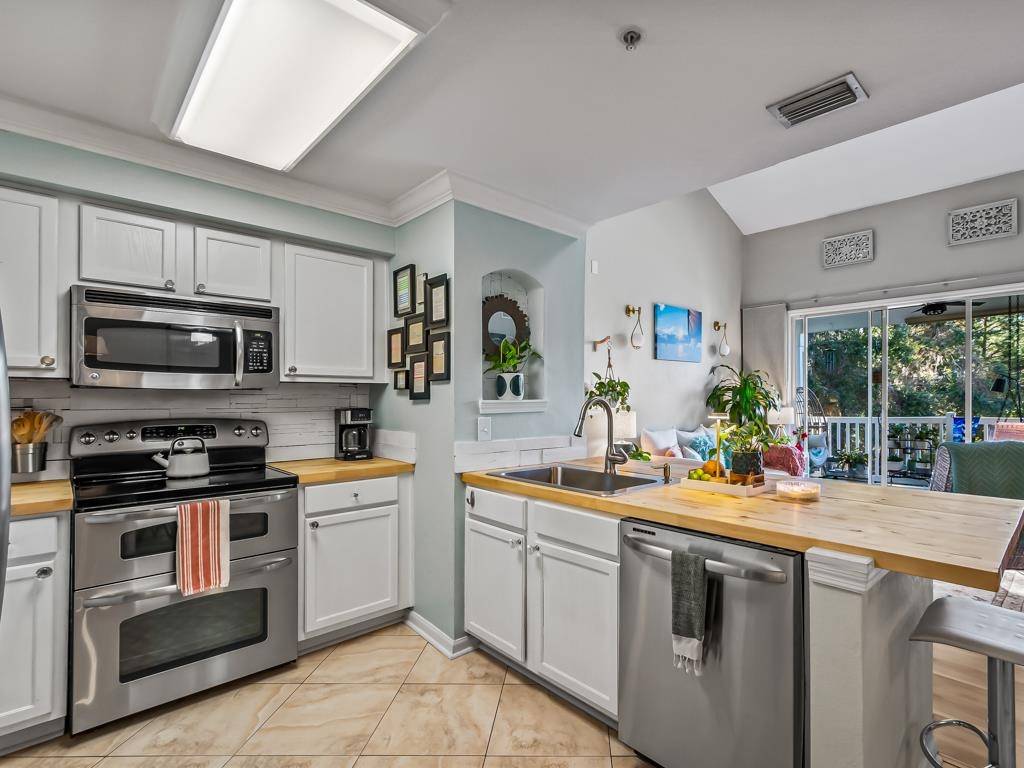 Tallahassee, FL 32312,2801 Chancellorsville Drive #922