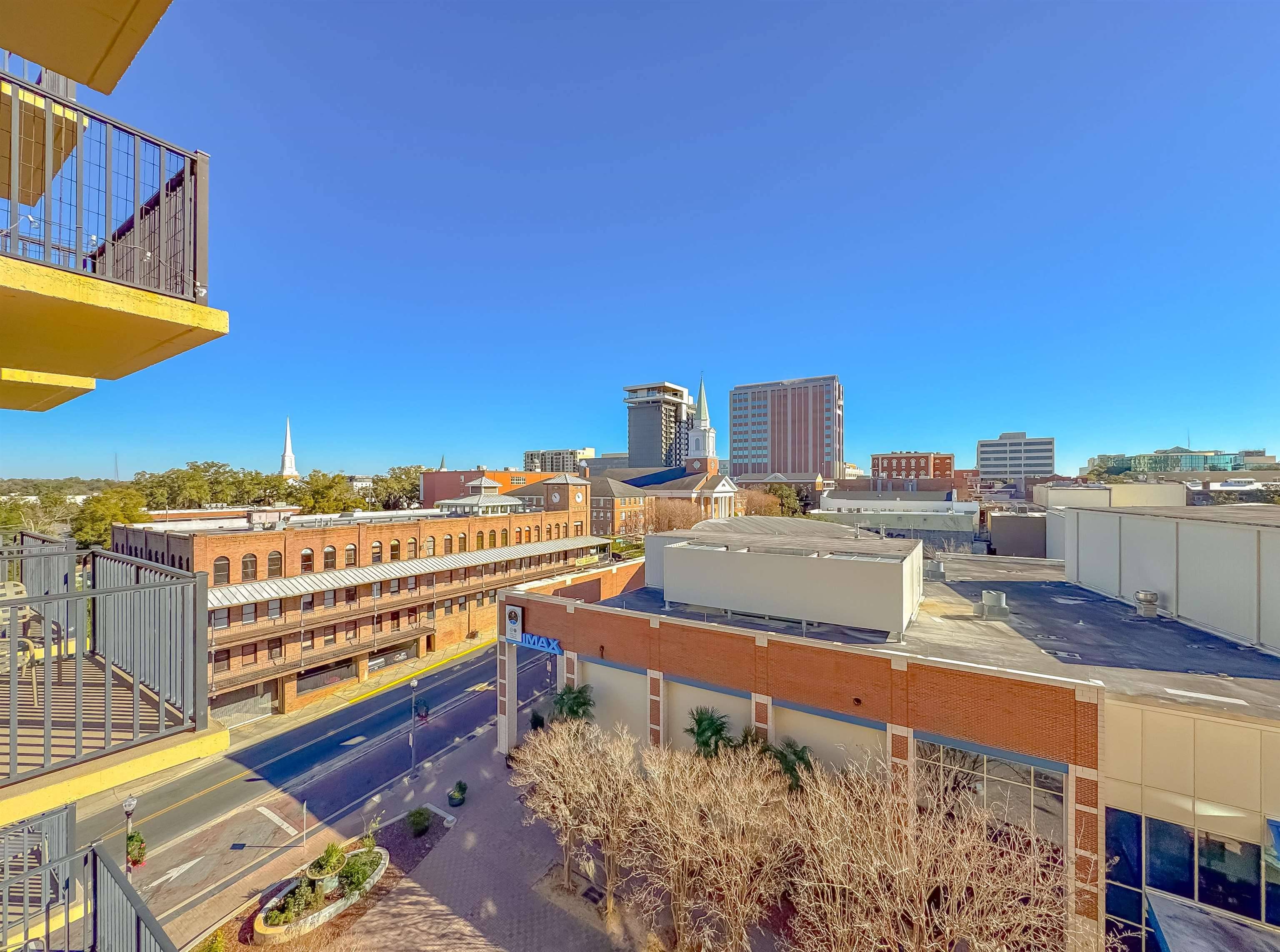 Tallahassee, FL 32301,215 W College Avenue #609