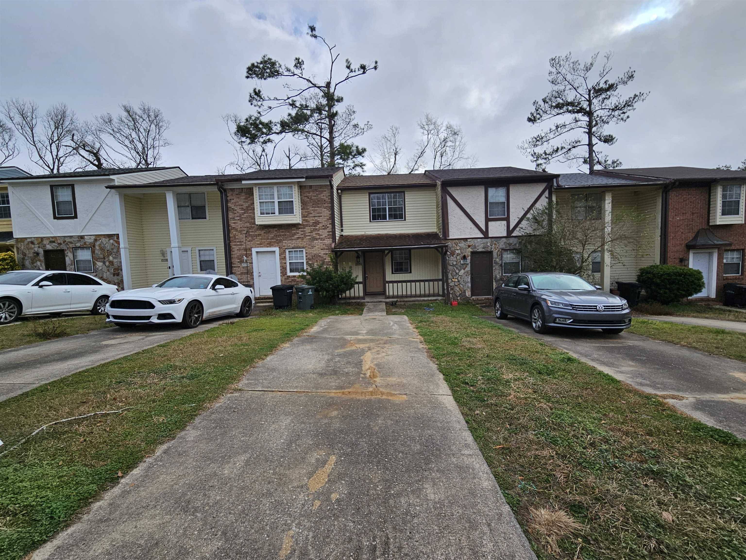Tallahassee, FL 32301,1575-B JACKS Drive #B