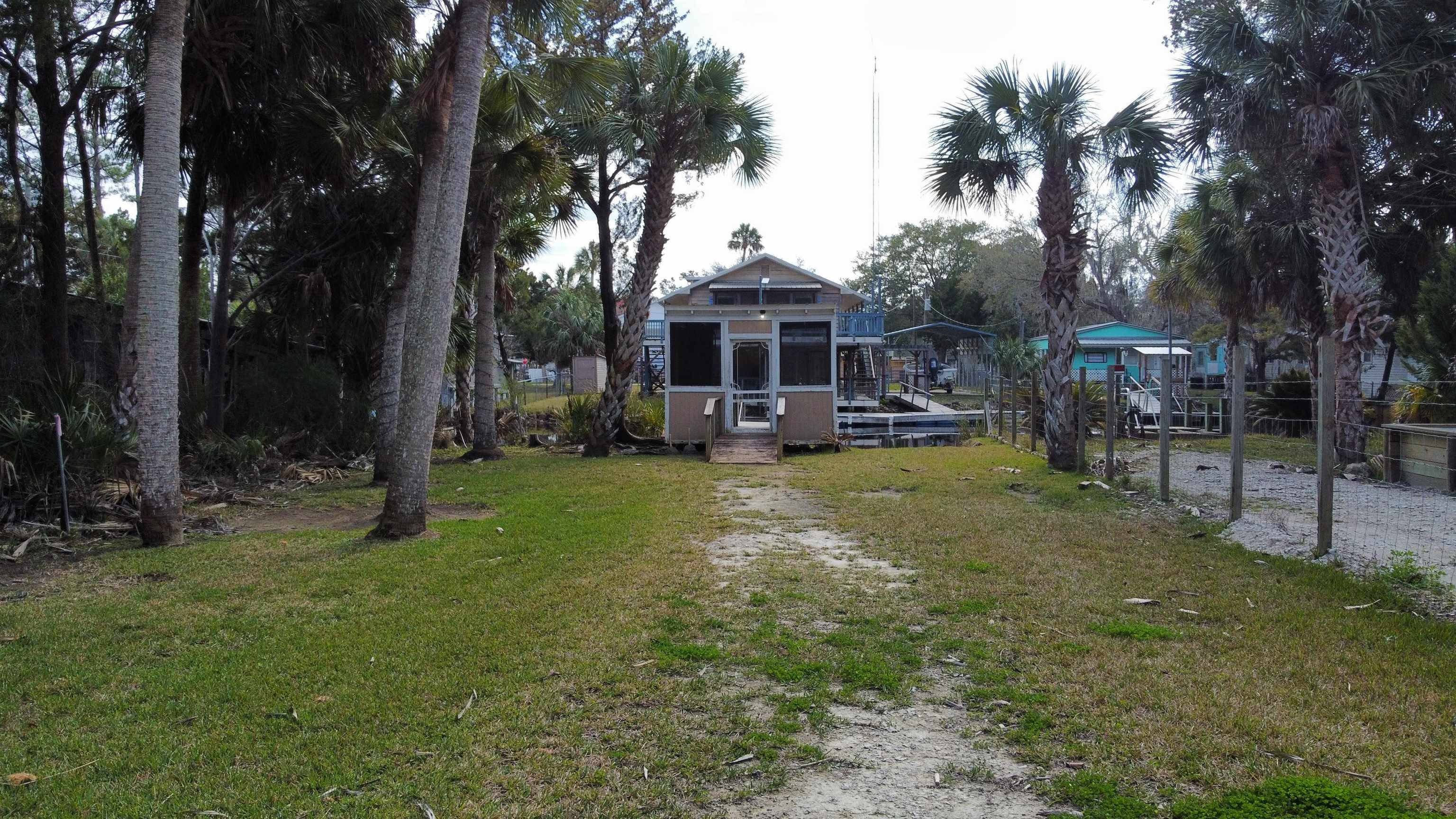 Steinhatchee, FL 32359,320 SE 15th Street