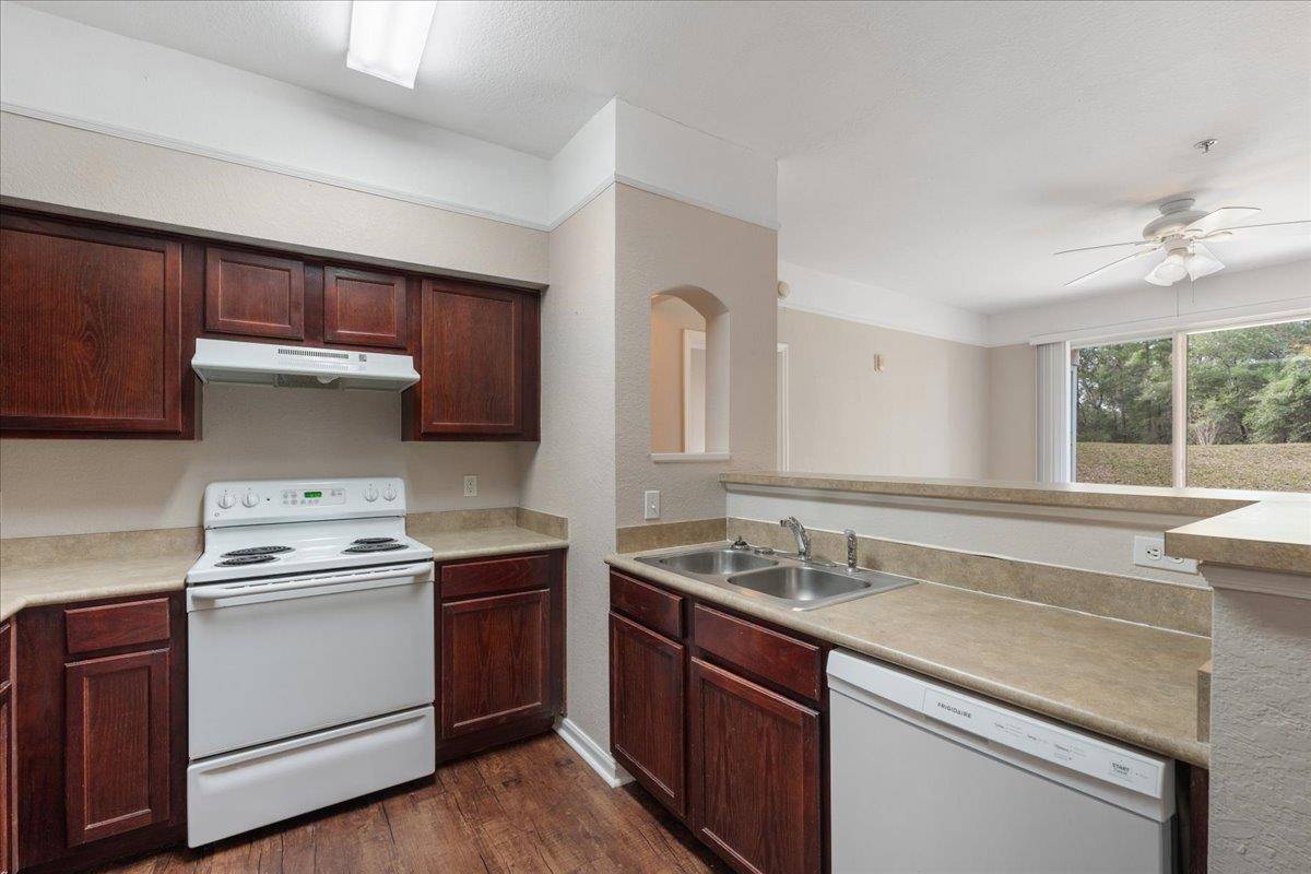 Tallahassee, FL 32312,2801 Chancellorsville Drive #802