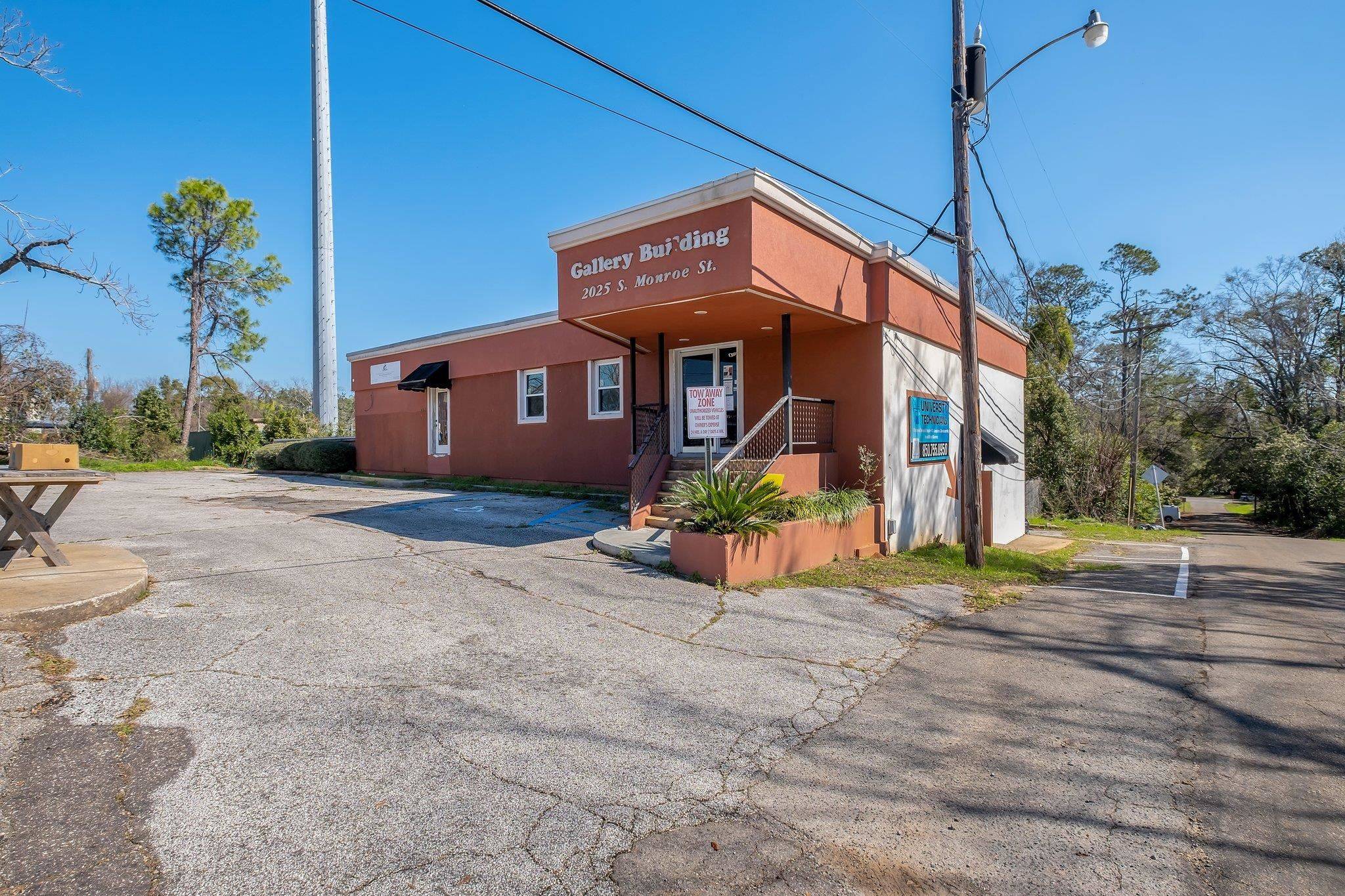 Tallahassee, FL 32301,2025 S Monroe Street