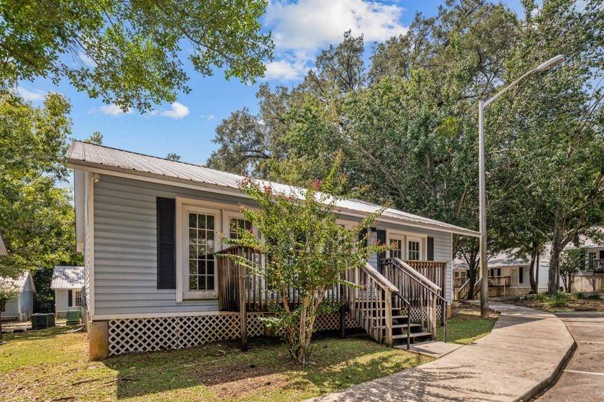 Tallahassee, FL 32304,2214 Magnolia Circle #2