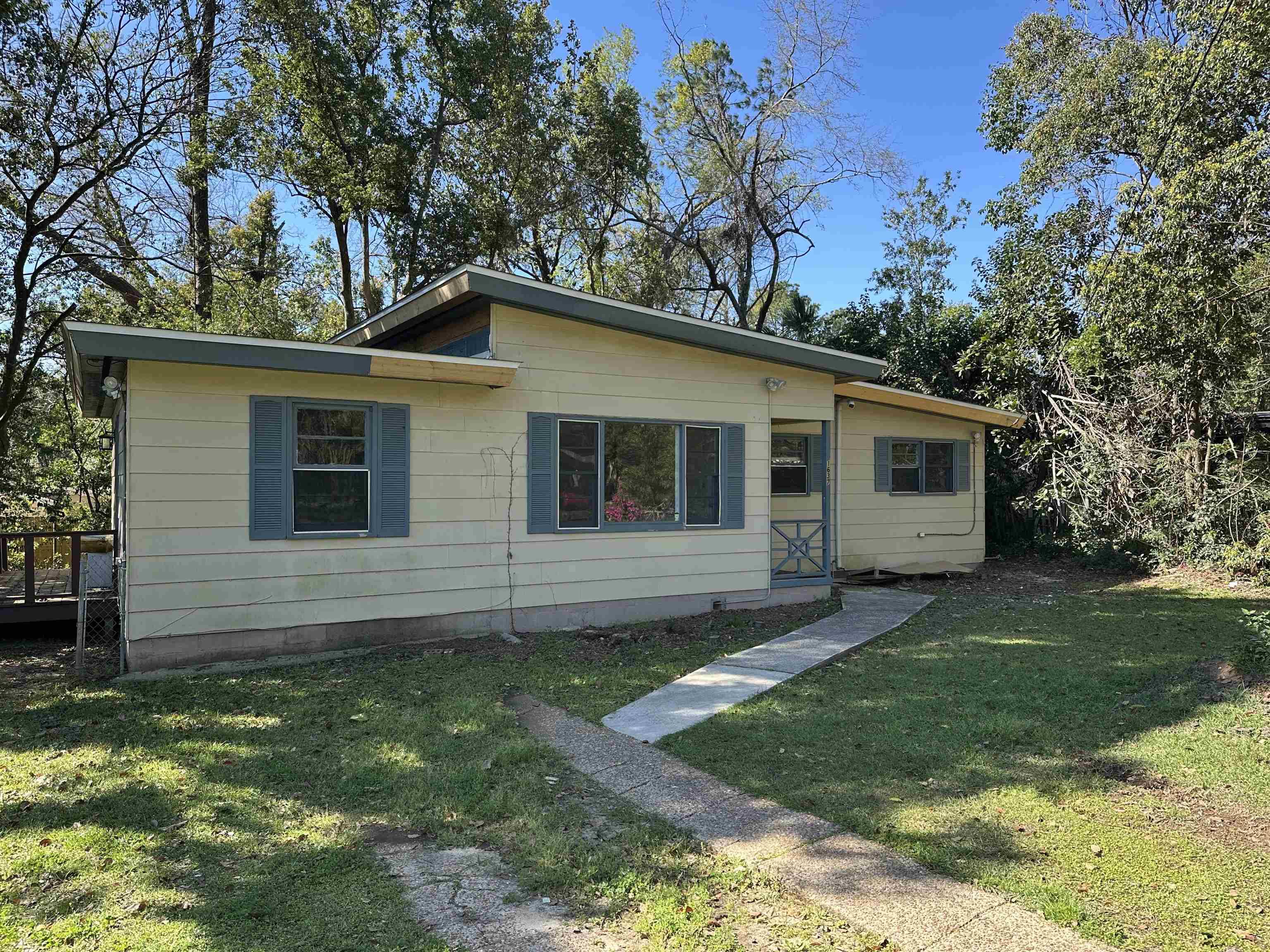 Tallahassee, FL 32304,1637 Atkamire Drive