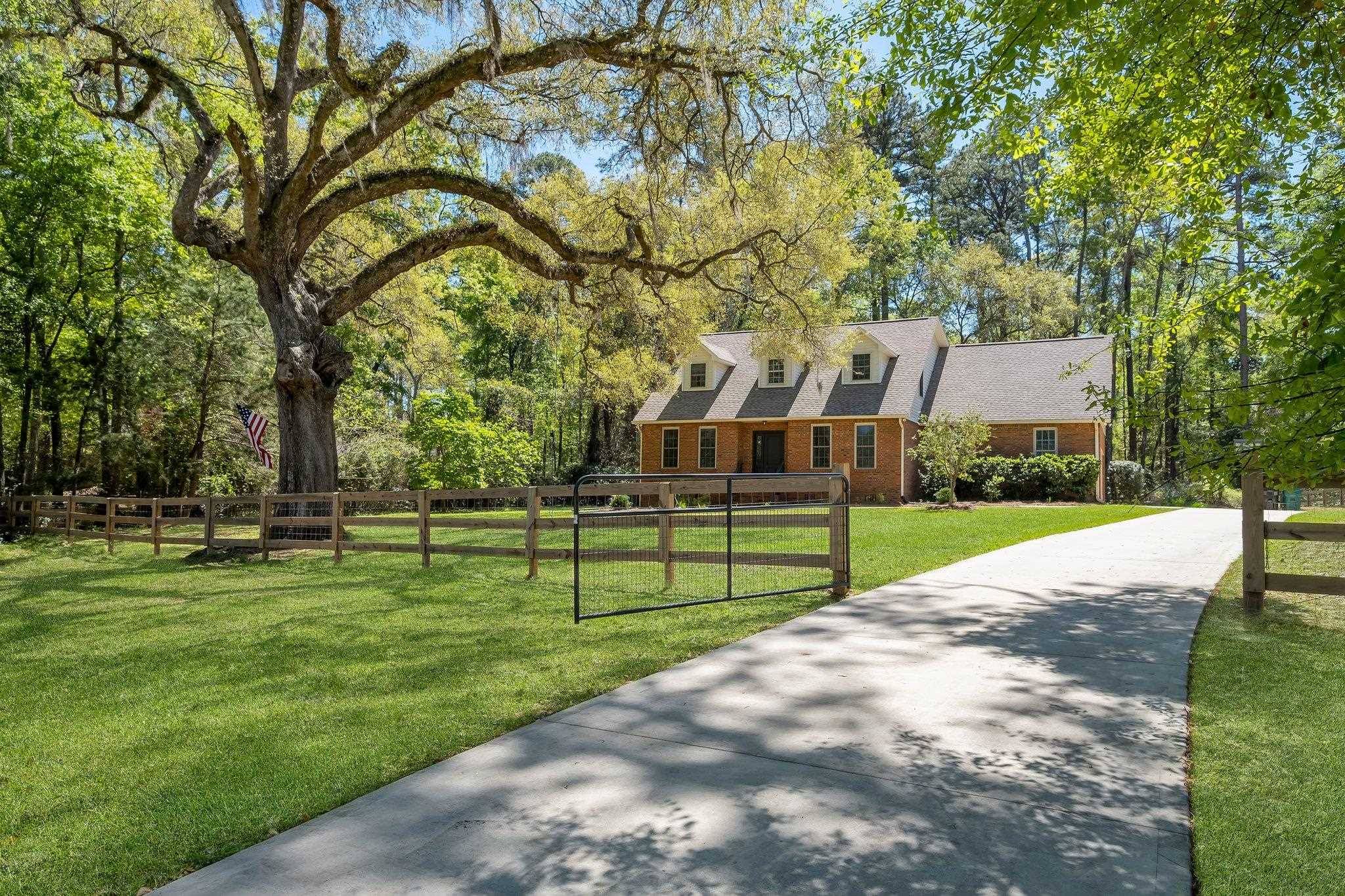 Tallahassee, FL 32312,2227 Ten Oaks Drive