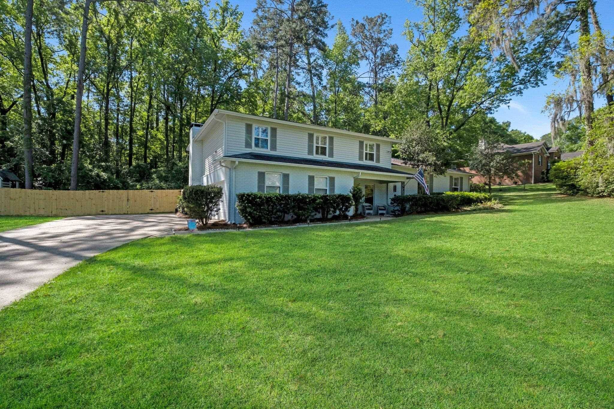 Tallahassee, FL 32309,2825 Roscommon Drive