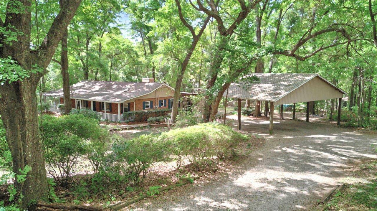 Tallahassee, FL 32317,1106 GROVELAND HILLS Drive