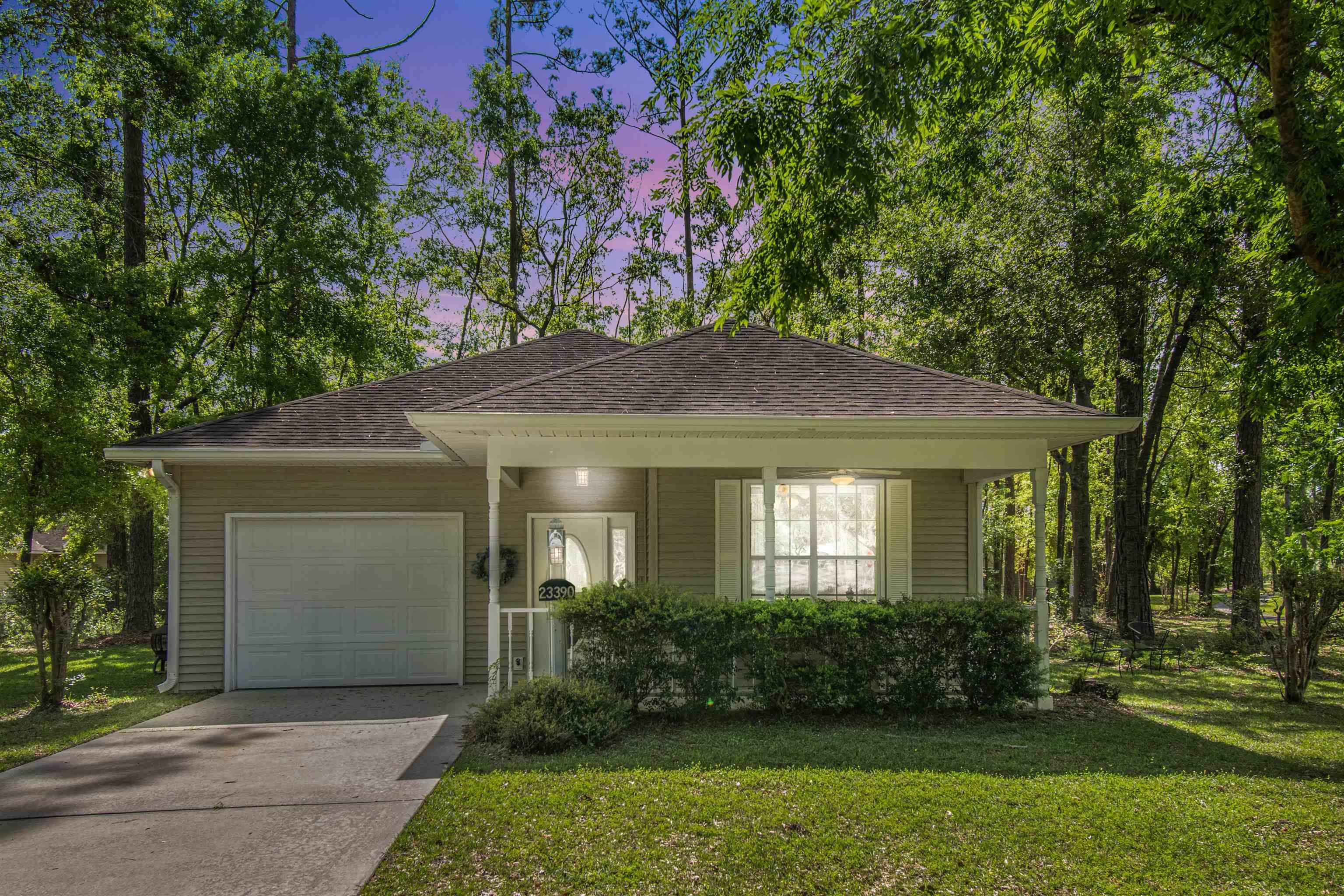 Other Florida, FL 32064,23390 Elmwood Lane