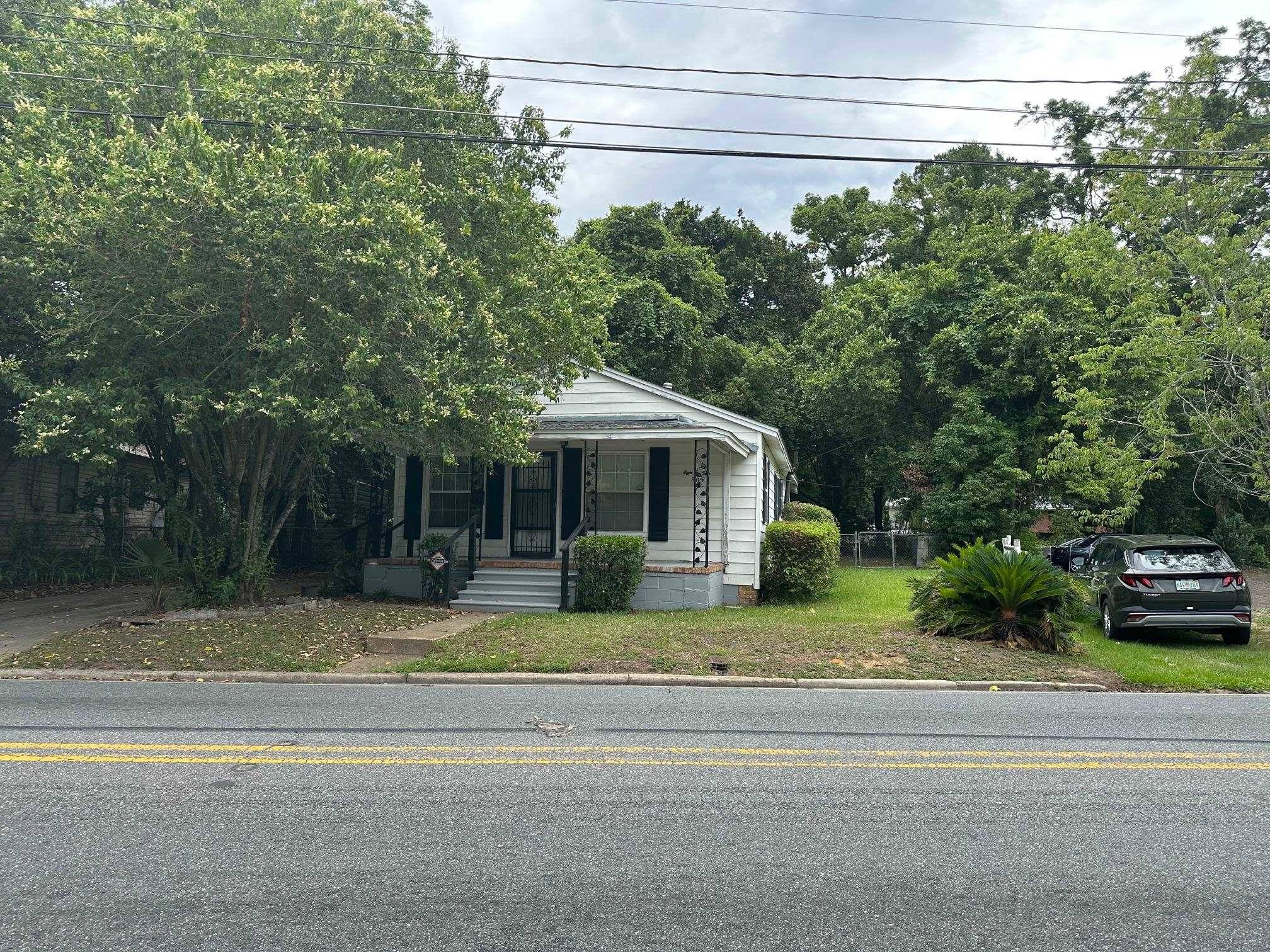 Tallahassee, FL 32303-6040,805 Old Bainbridge Road #-