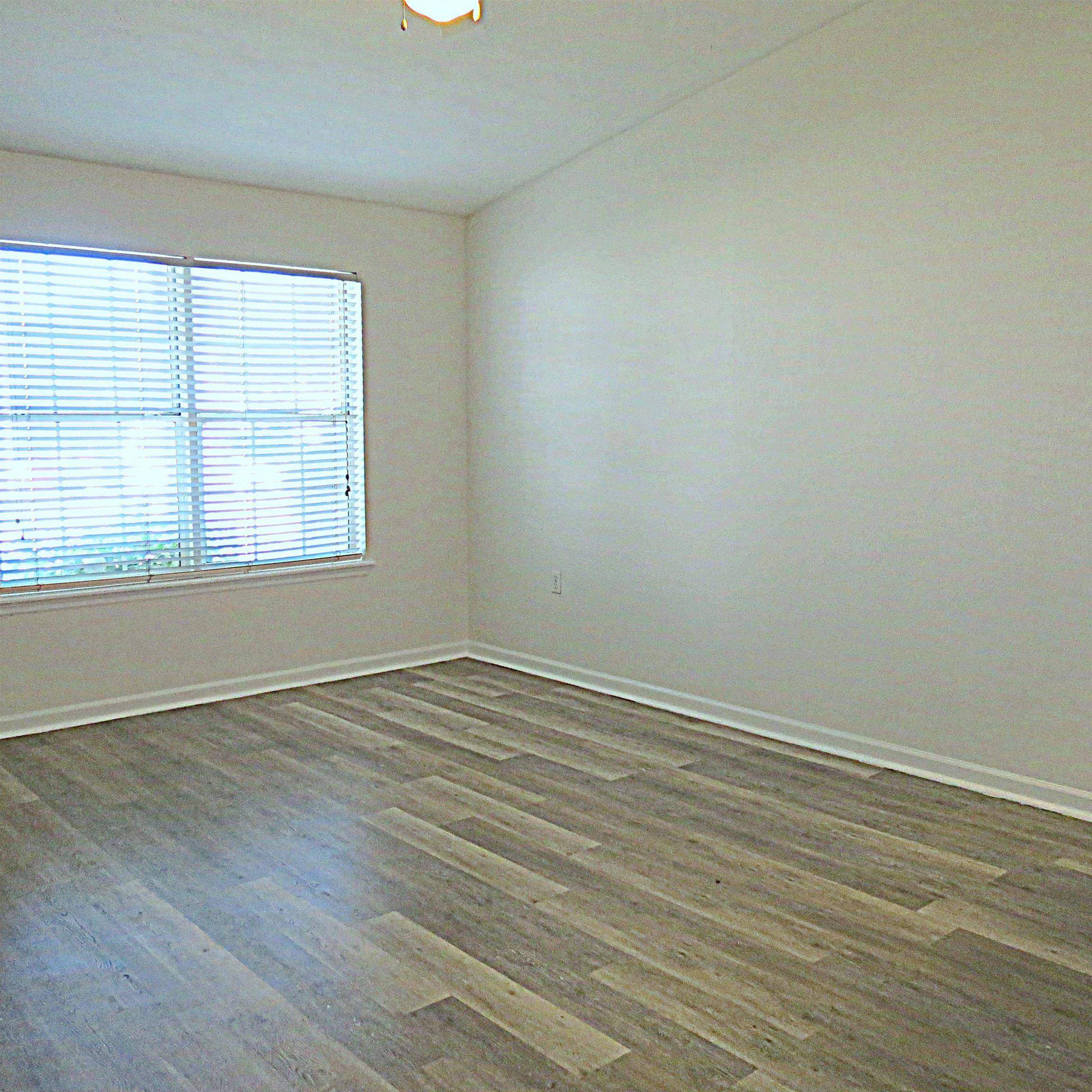 Tallahassee, FL 32303,2738 W Tharpe  903 Street #903