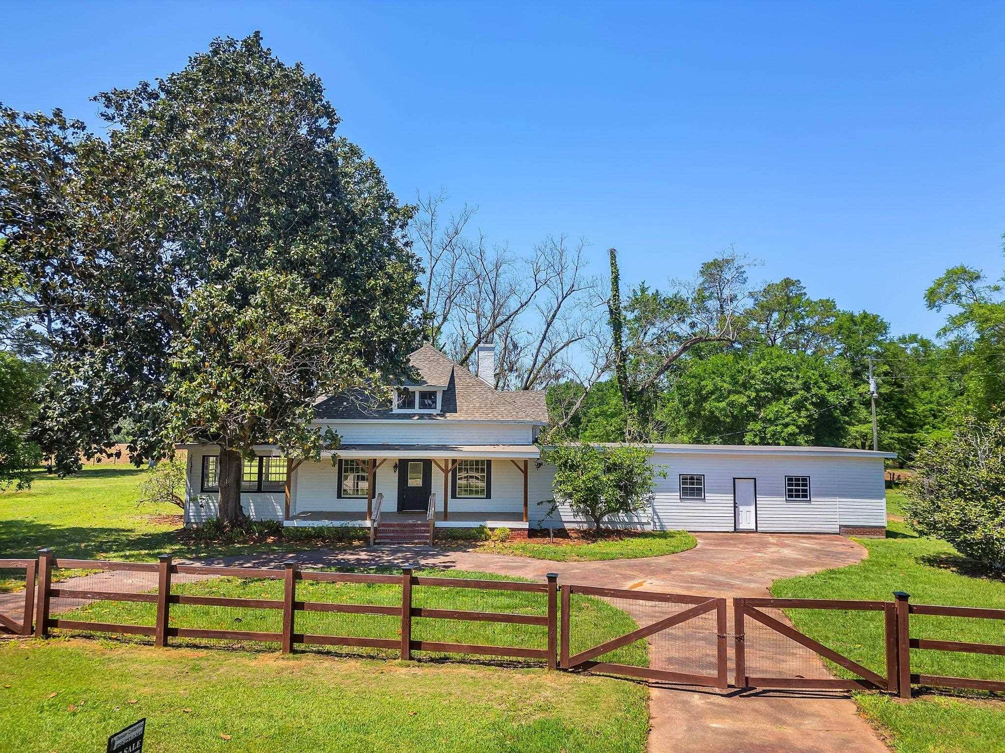 Quincy, FL 32351,1093 Bassett Road