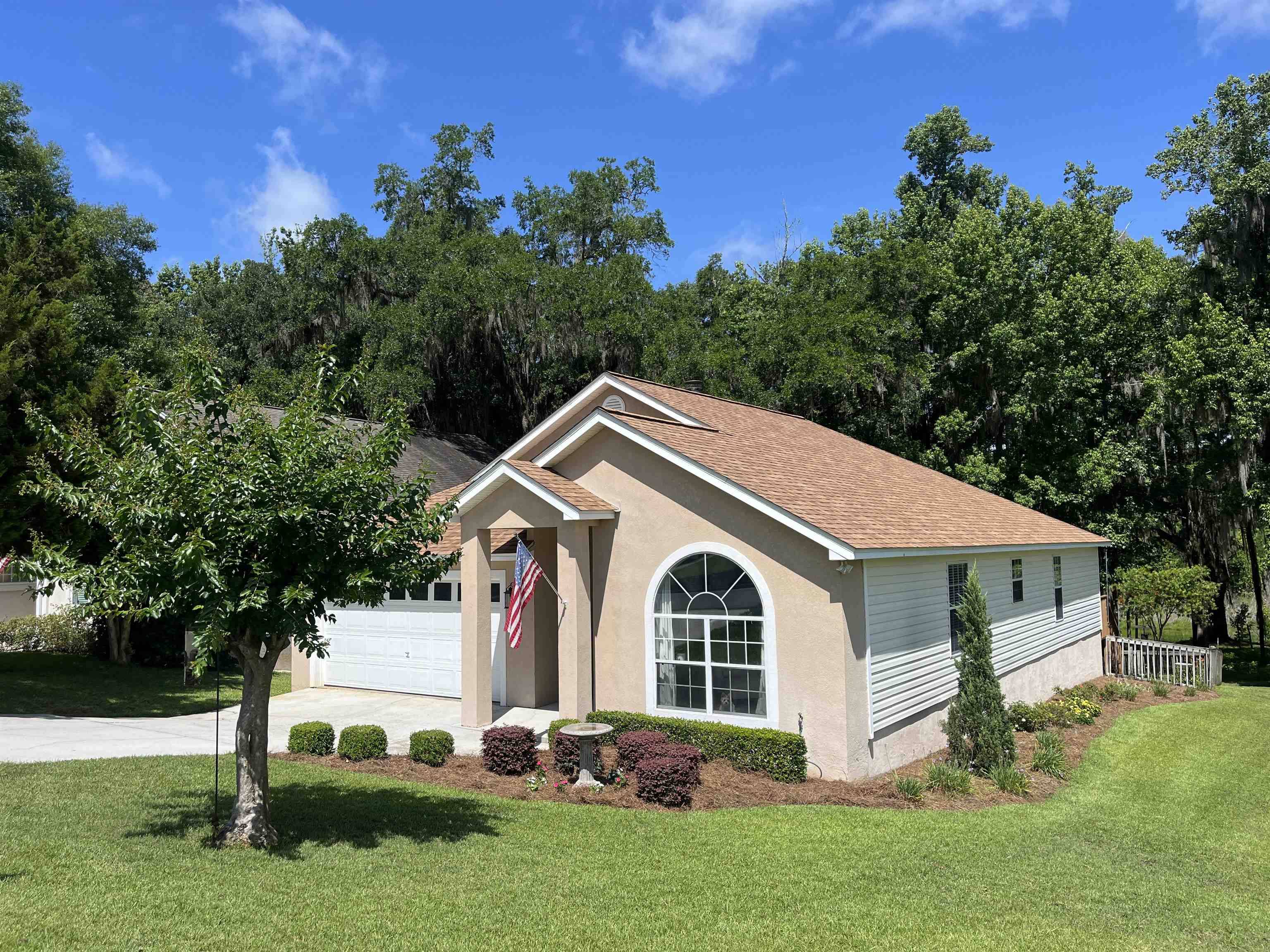 Tallahassee, FL 32312,1570 Applewood Way