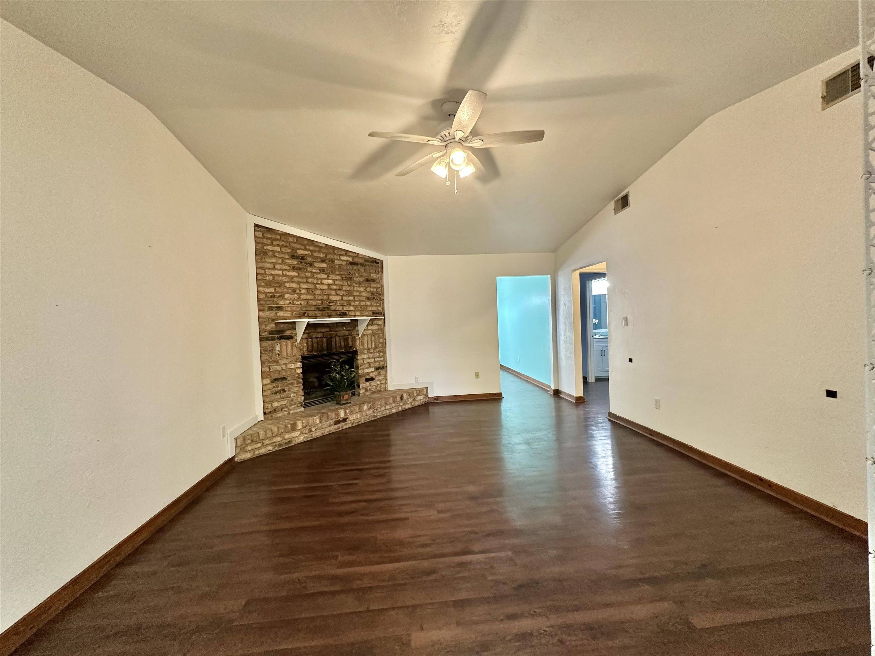 Tallahassee, FL 32303,2213 MANDRELL Court