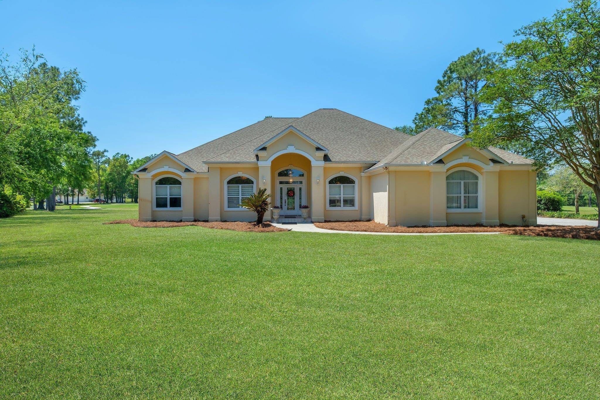 Crawfordville, FL 32327,206 Country Club Drive