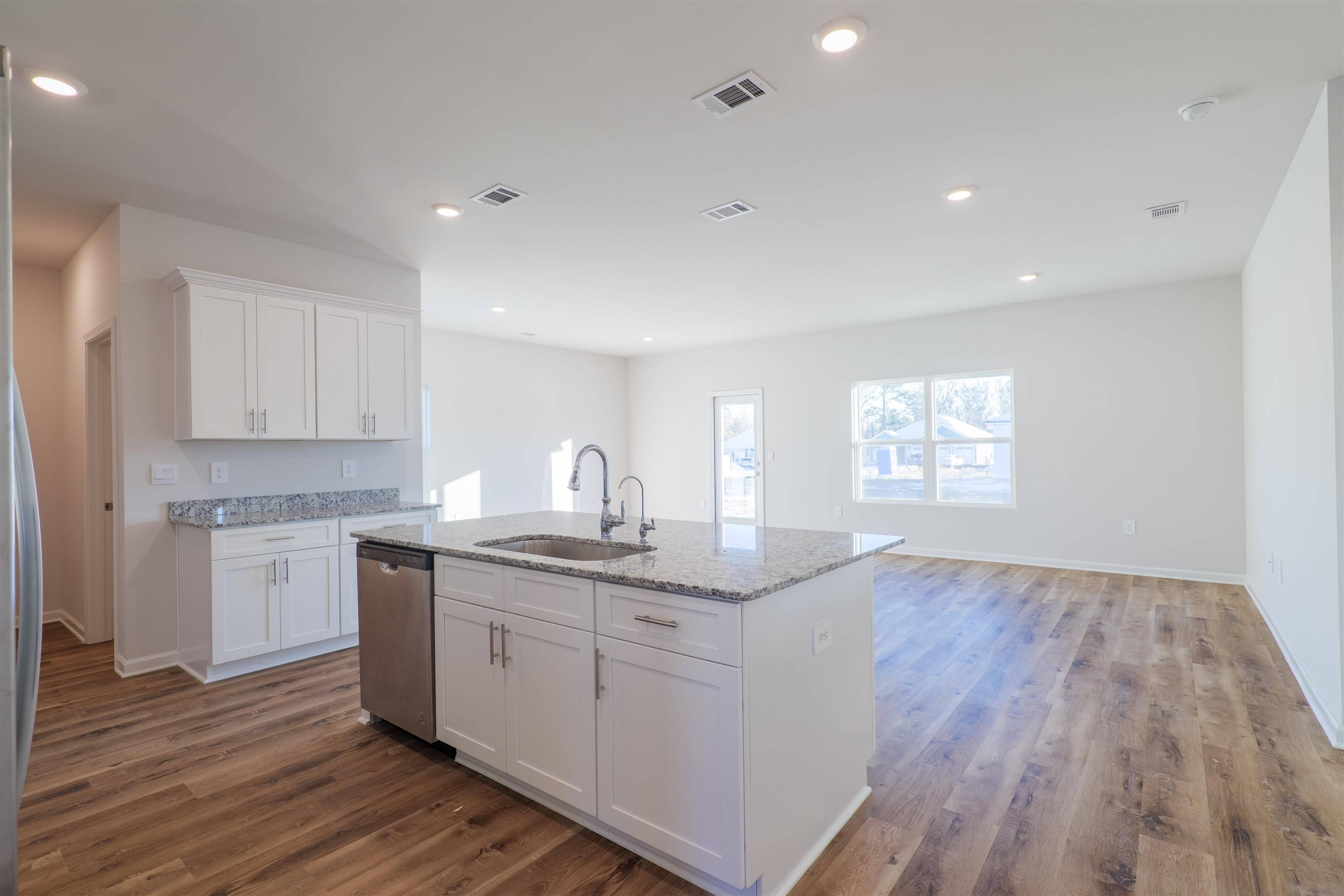 Crawfordville, FL 32327,13 Willow Road