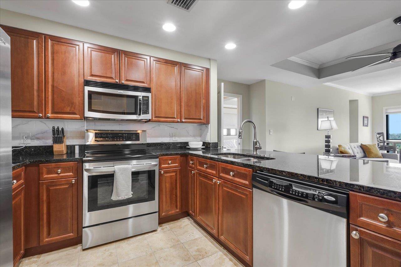 Tallahassee, FL 32301,121 N MONROE Unit 8010 Street #8010