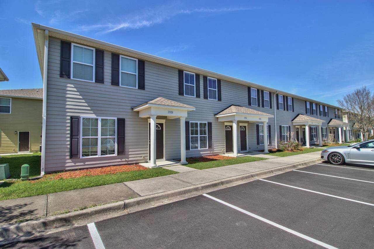 Tallahassee, FL 32304,2003 Bloomington Avenue #8 unit Building