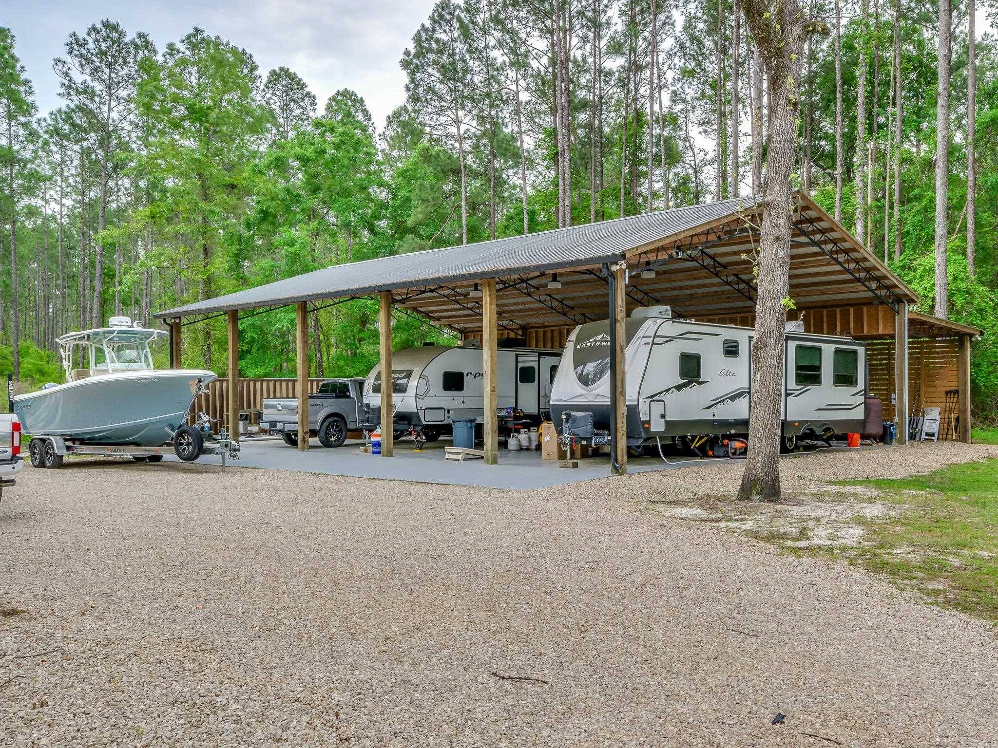 Crawfordville, FL 32327,174 Decey Wallace Lane