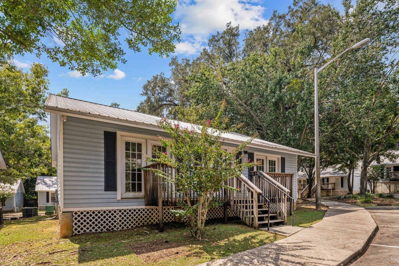 Tallahassee, FL 32304,2222 Magnolia Circle #1