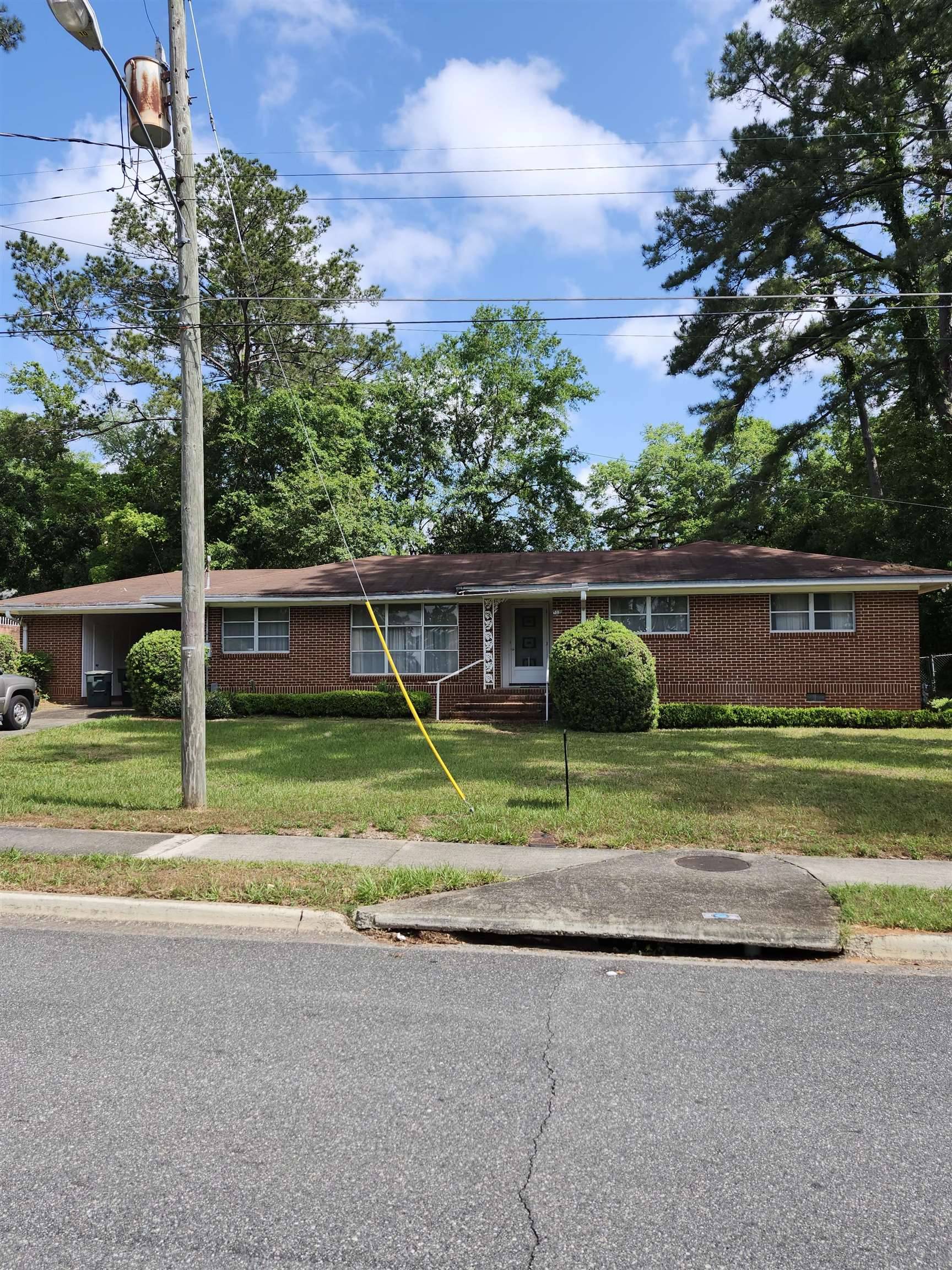 Tallahassee, FL 32310-6216,512 Hampton Avenue