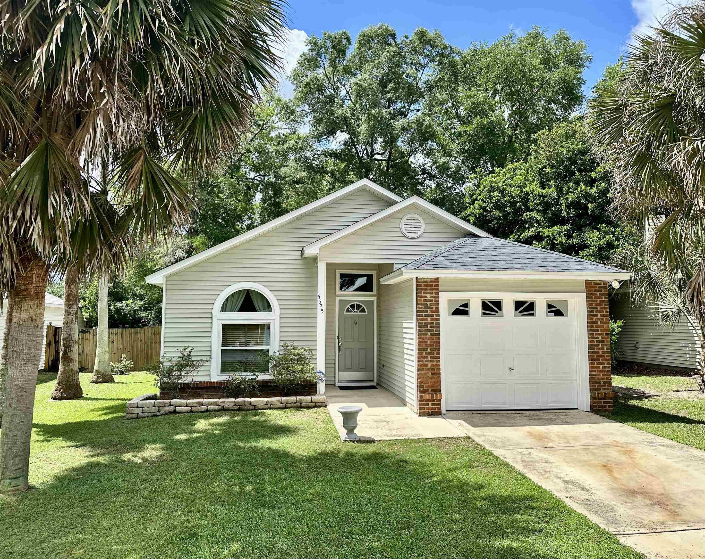 Tallahassee, FL 32303,5525 Green Meadows Court