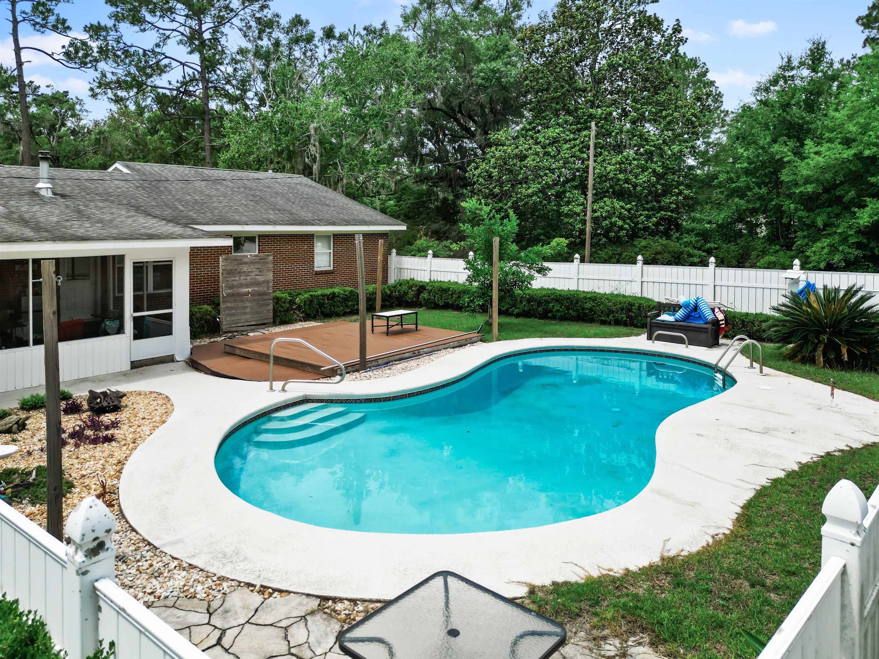 Bristol, FL 32321,11858 NW State Road 20