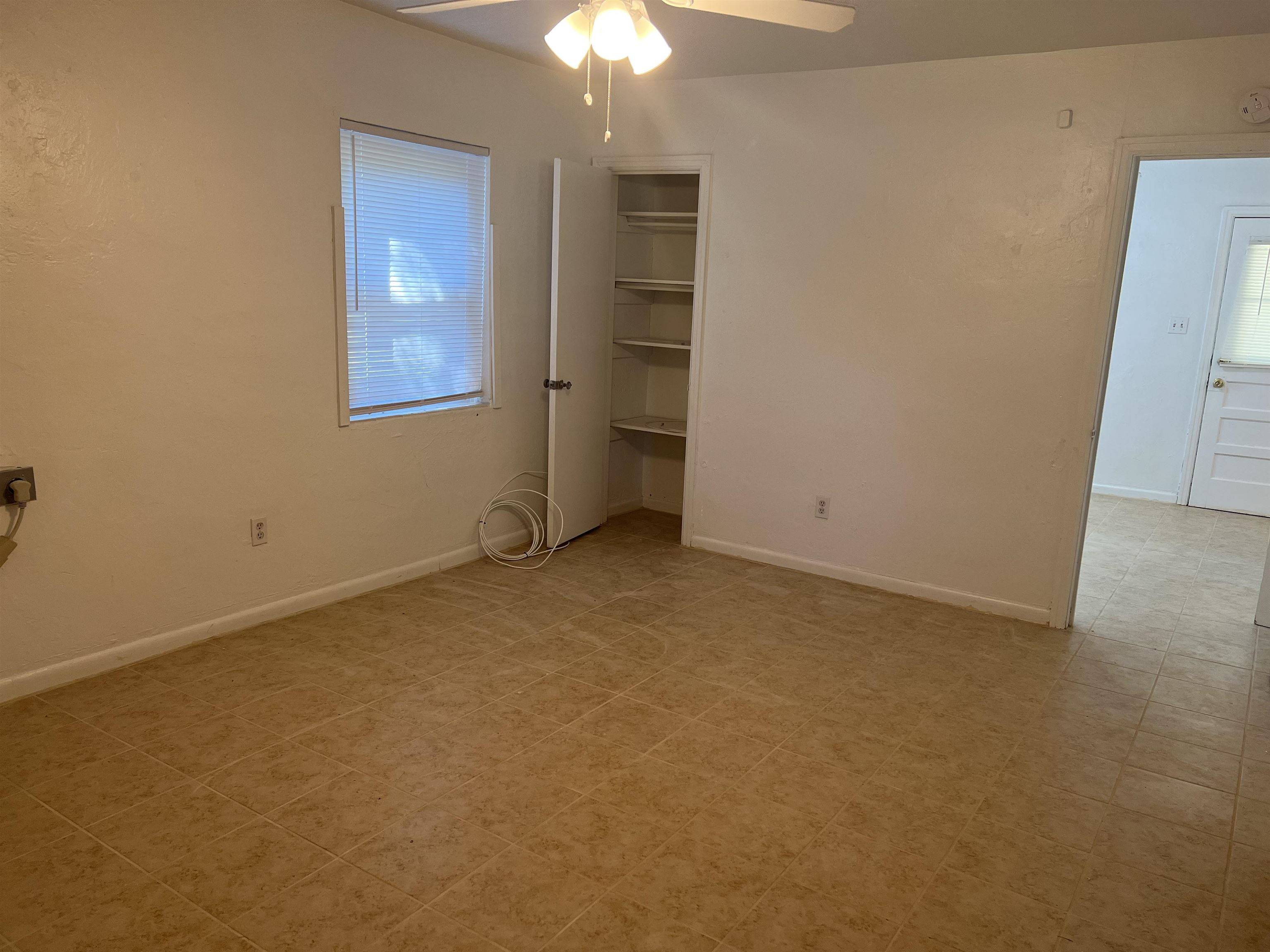 Tallahassee, FL 32304,879 Campus Circle #1