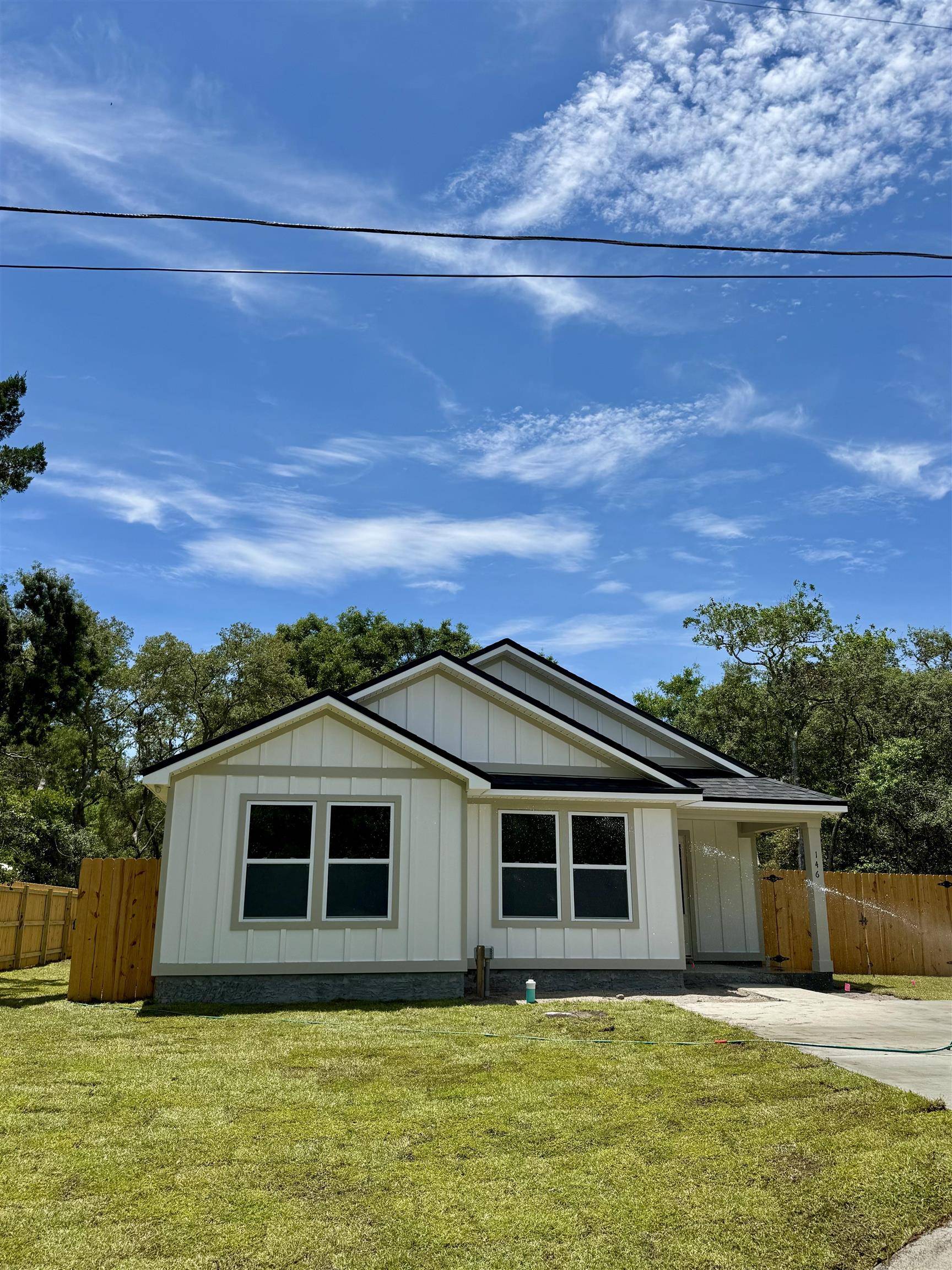 Crawfordville, FL 32327,767 Wakulla Arran Road