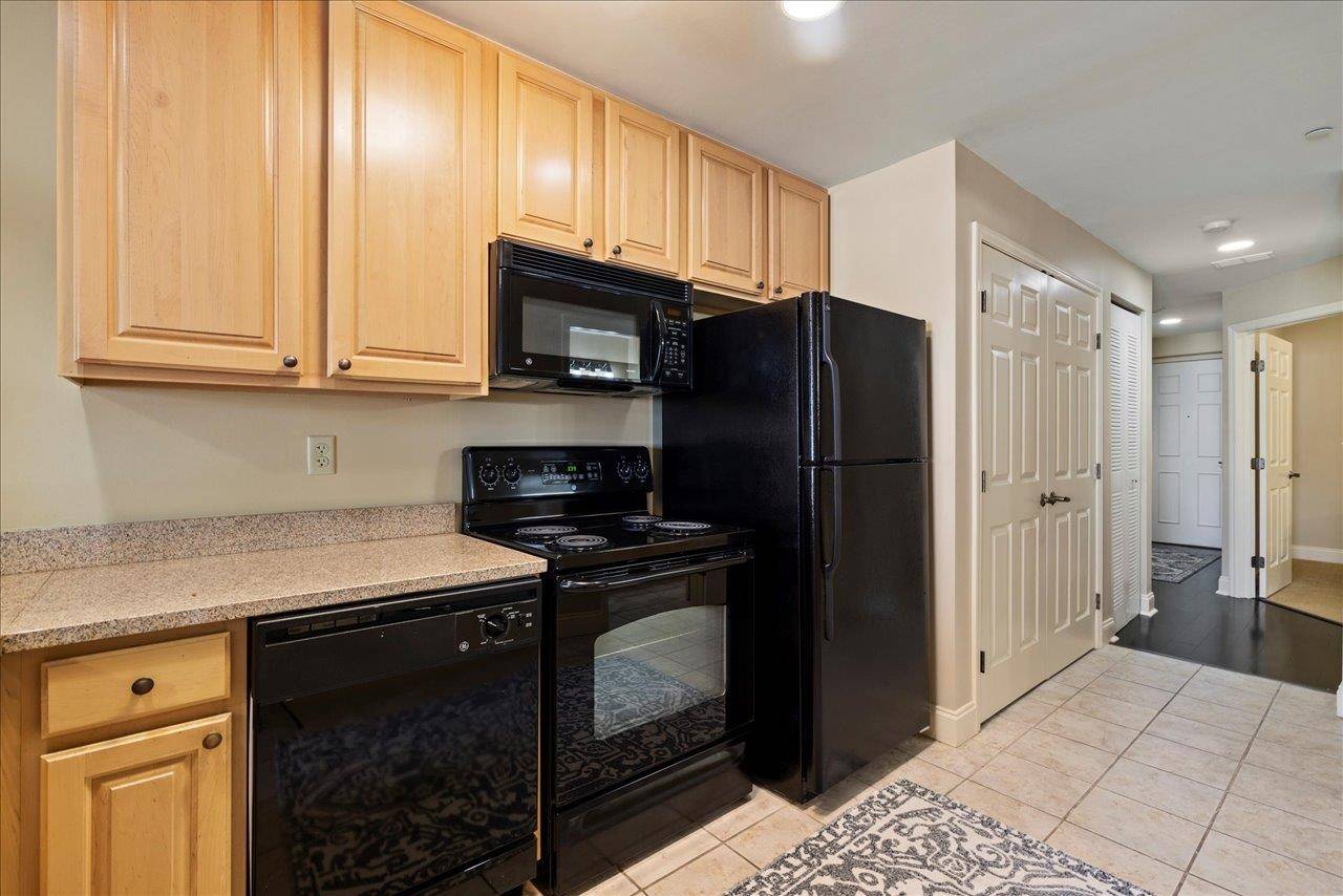 Tallahassee, FL 32301,215 W COLLEGE Avenue #510