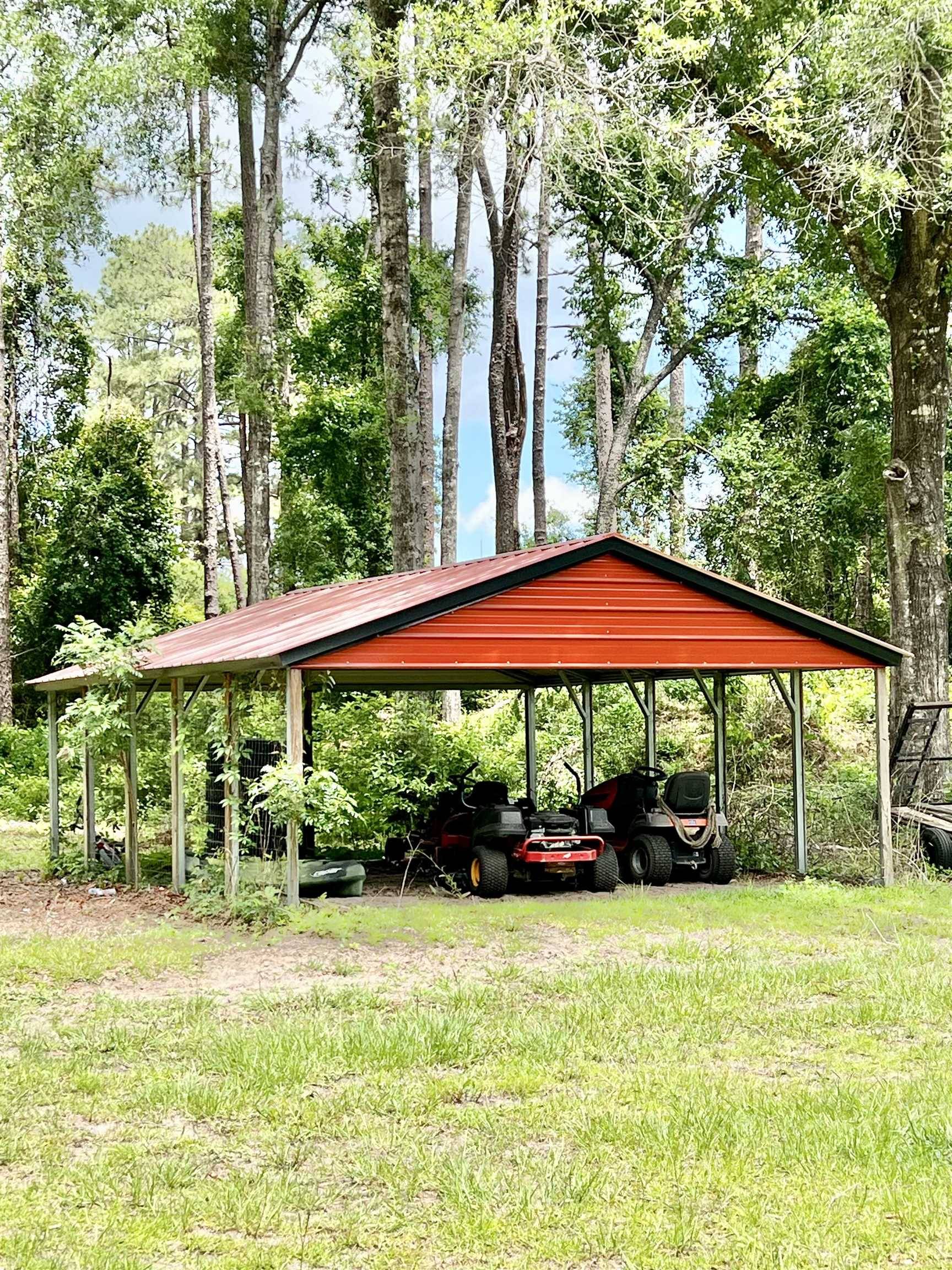Crawfordville, FL 32327,28 Meridith Drive