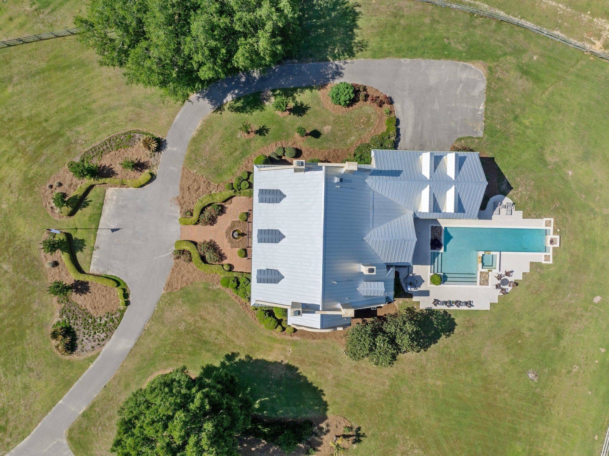 Tallahassee, FL 32309,9525 Woodland Hills Way