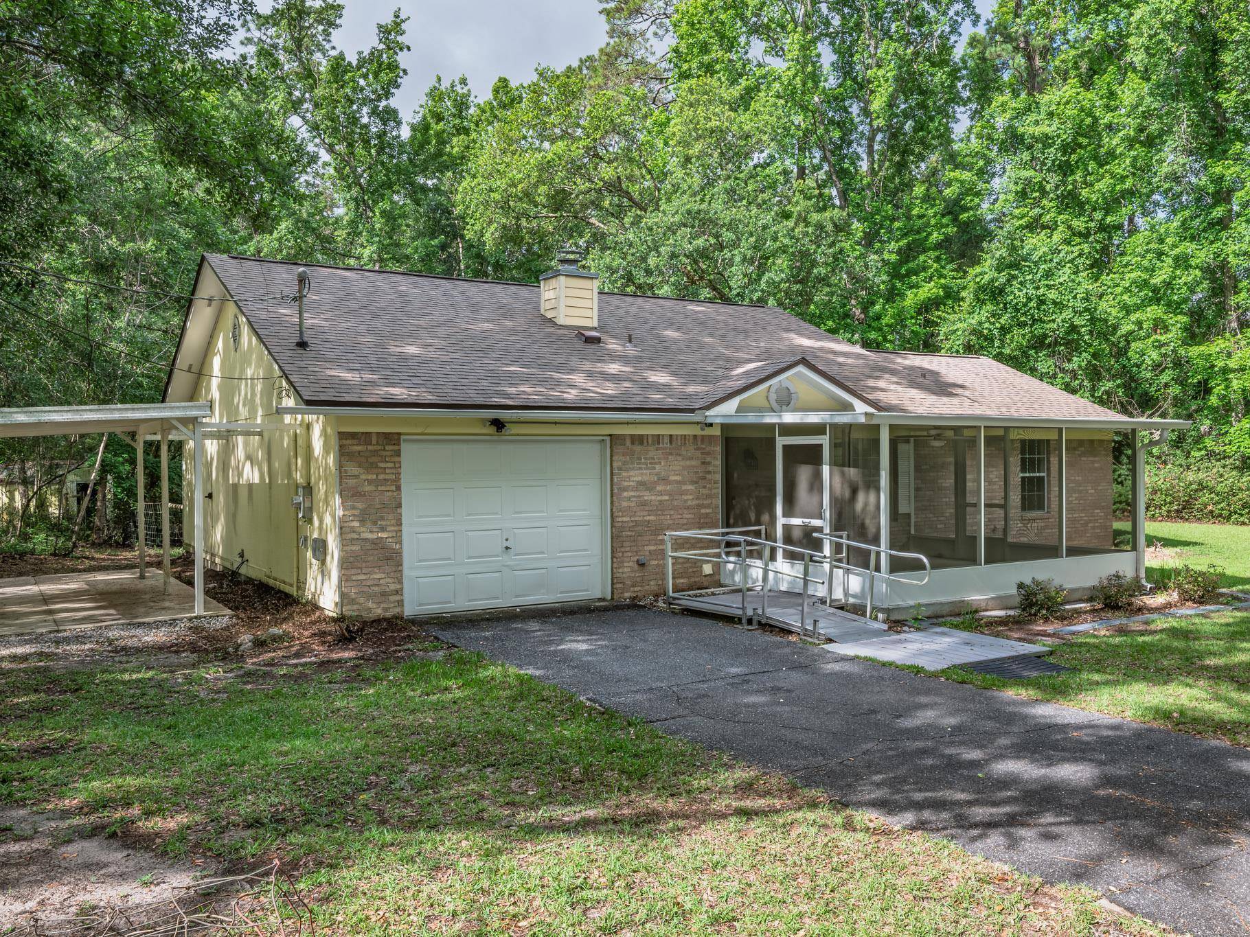 Crawfordville, FL 32327,395 Emmett Whaley Road