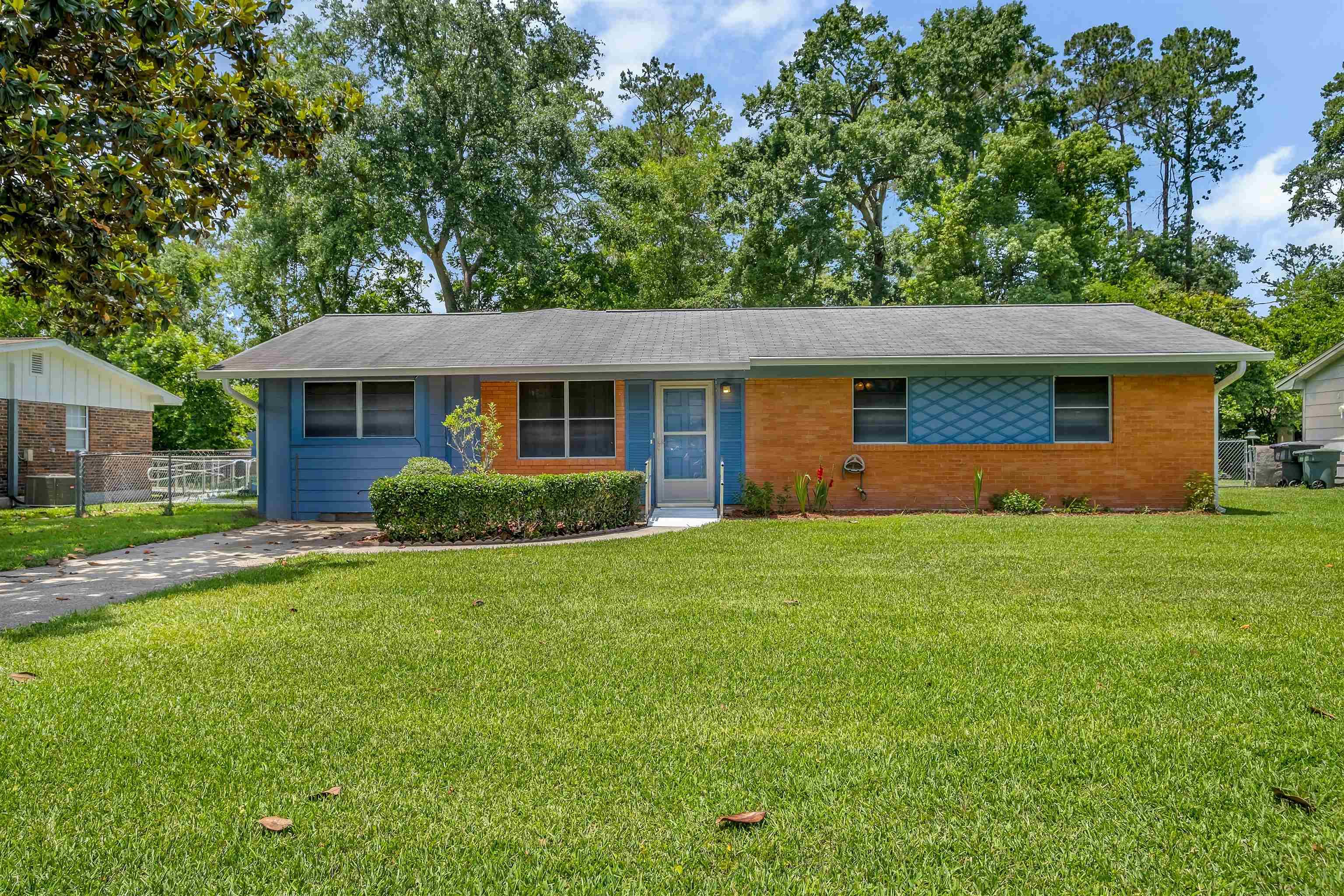 Tallahassee, FL 32304,820 Essex Drive