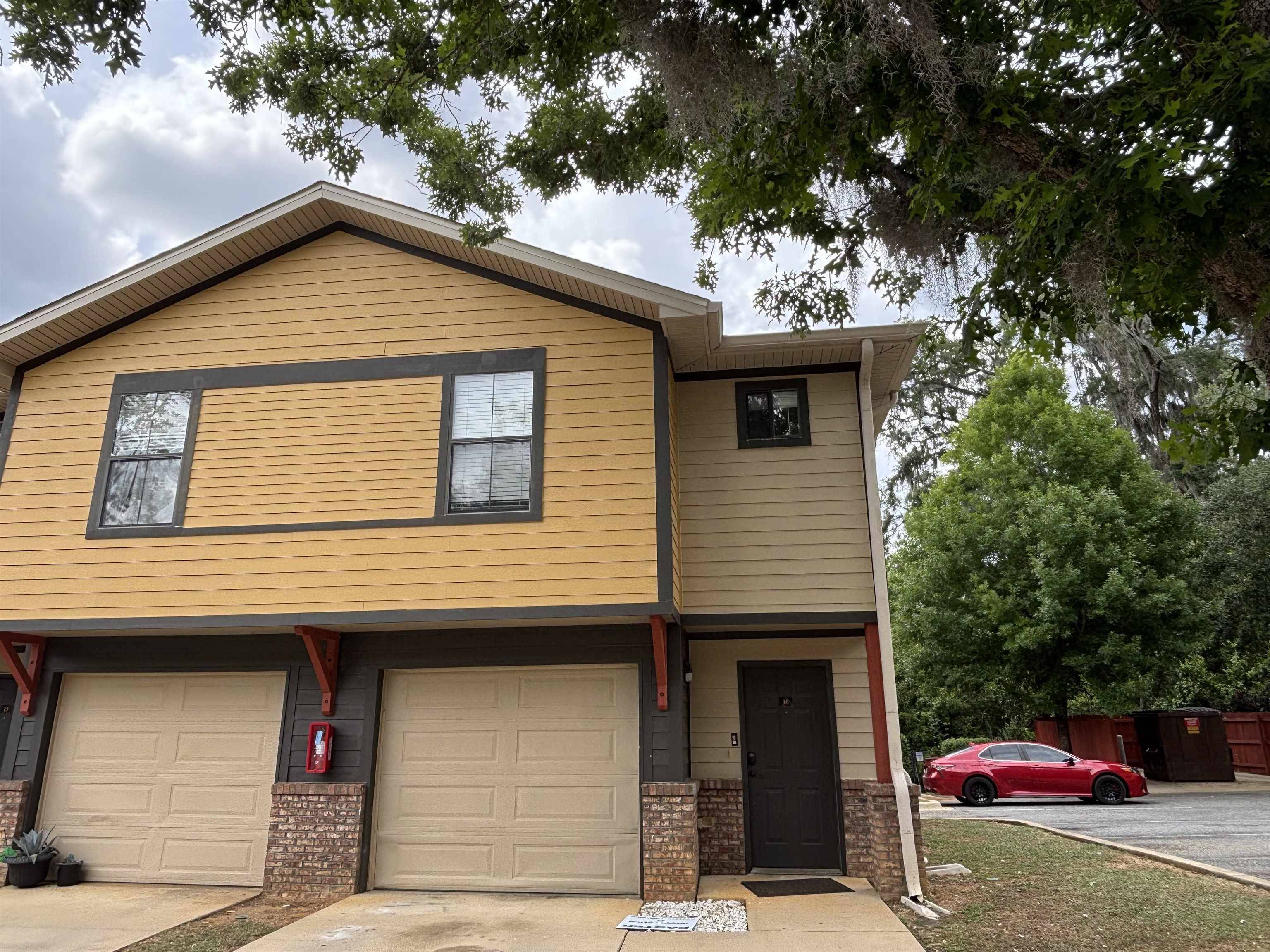 Tallahassee, FL 32304,741 White Drive #16